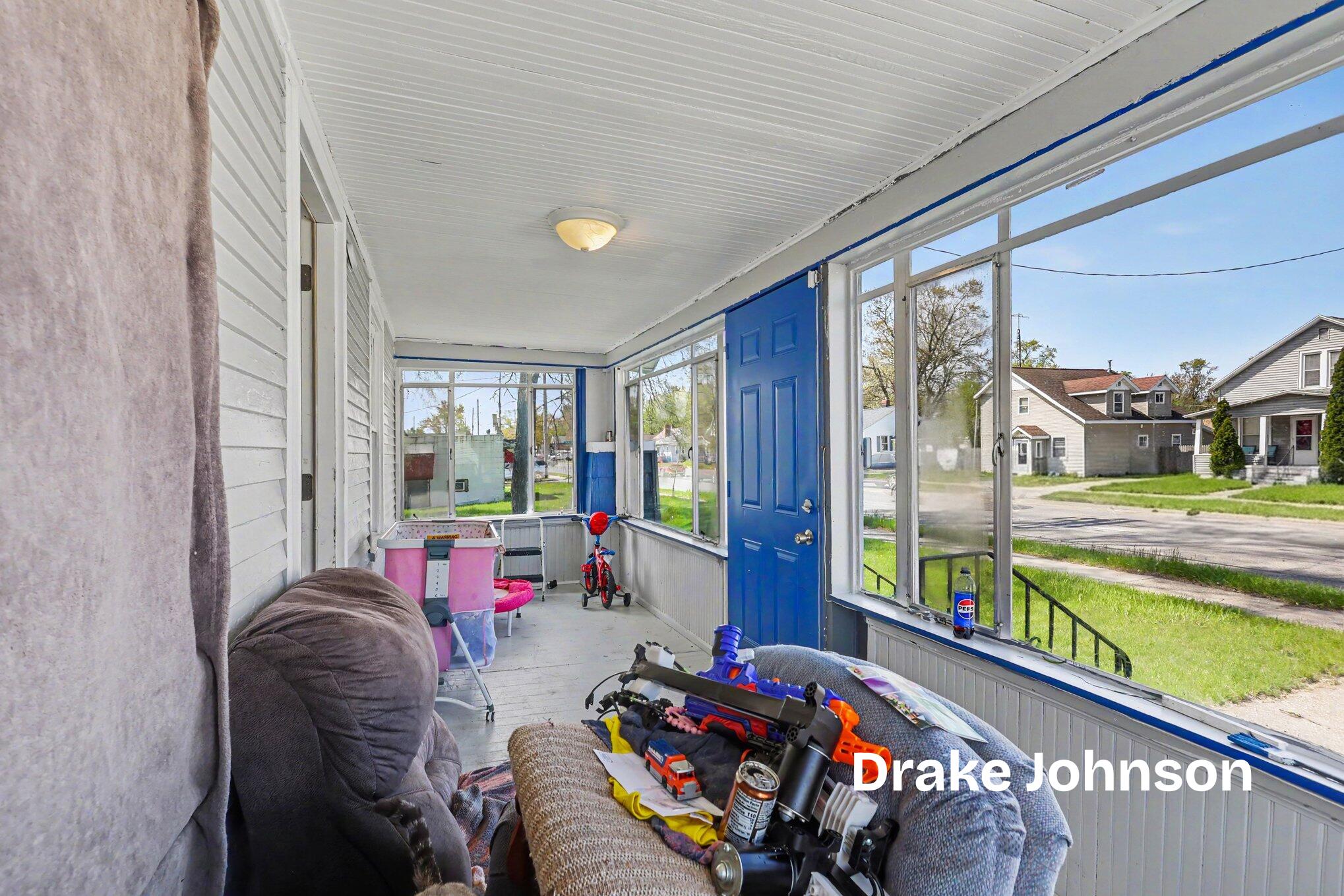 2022 Henry Street Muskegon MI 49441