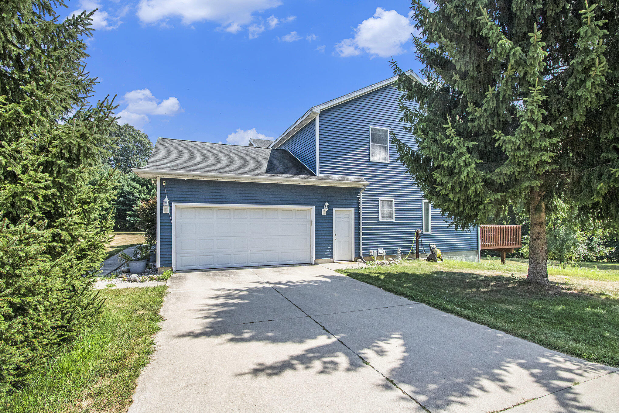 69154 Elkhart Road Edwardsburg MI 49112