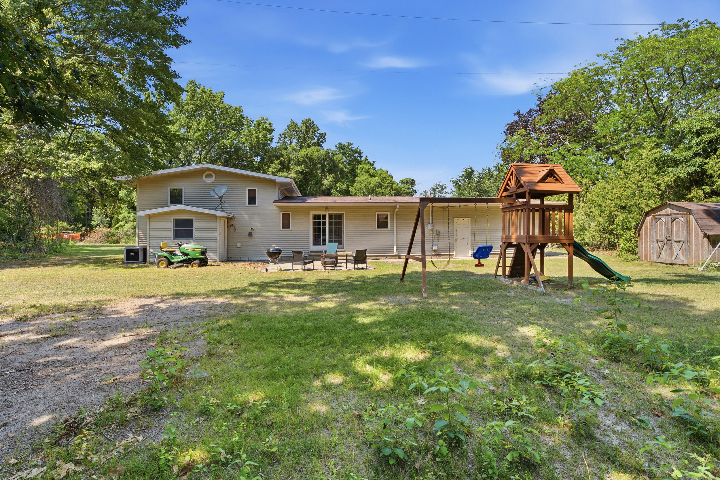 2580 Locust Lane Stevensville MI 49127