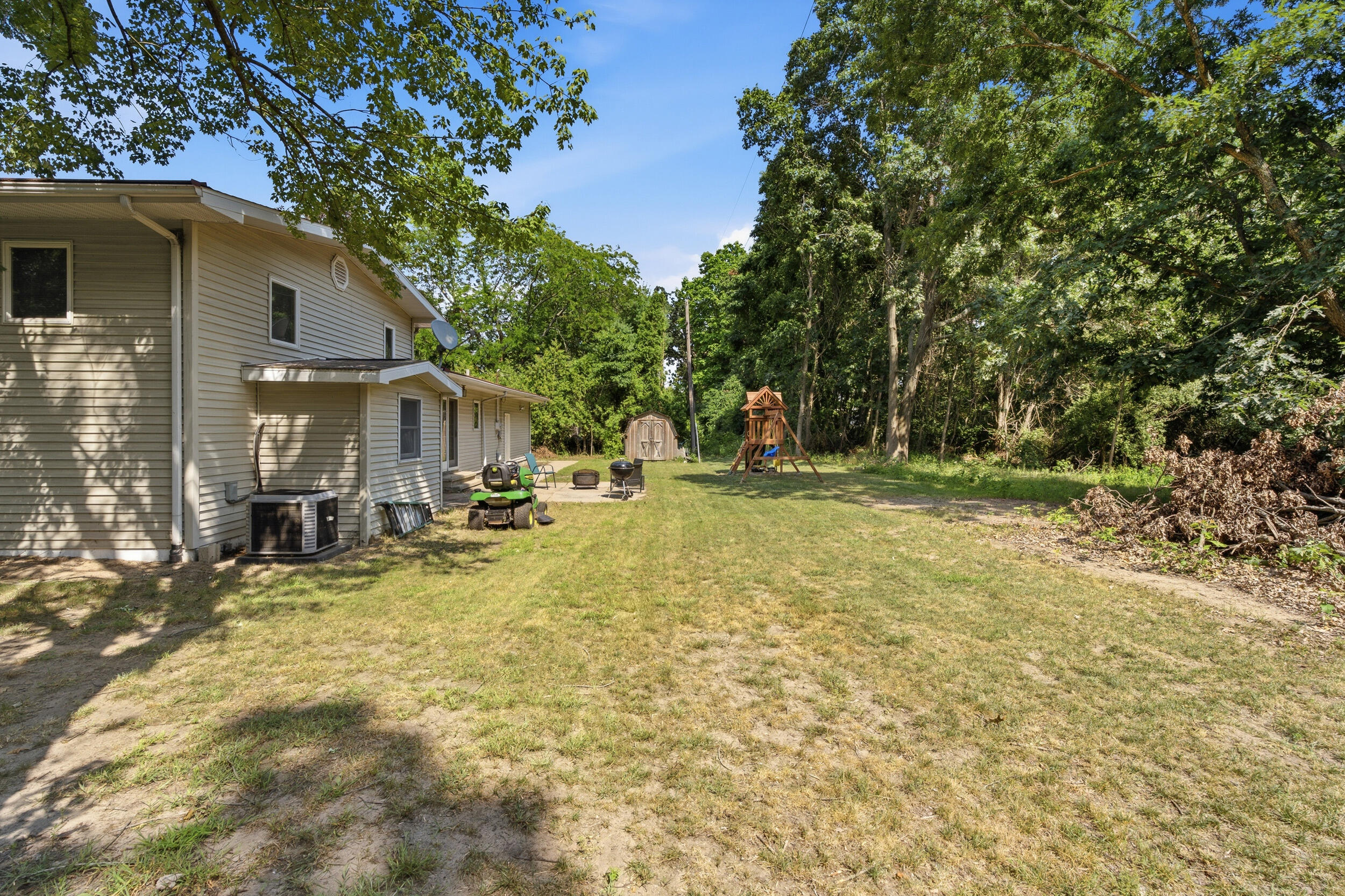 2580 Locust Lane Stevensville MI 49127