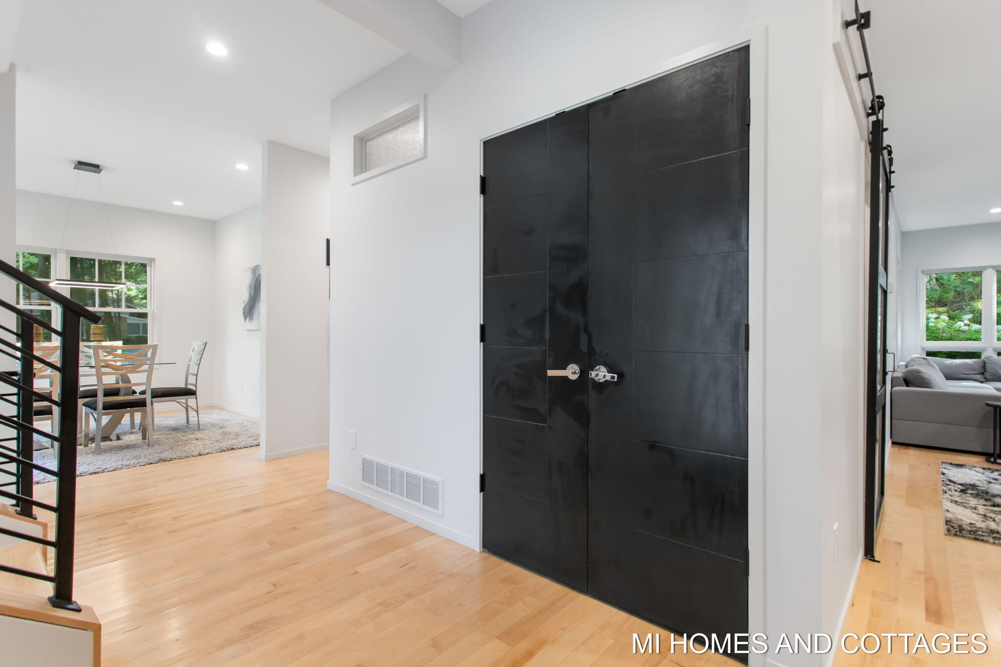 702 Lake Street Saugatuck MI 49453