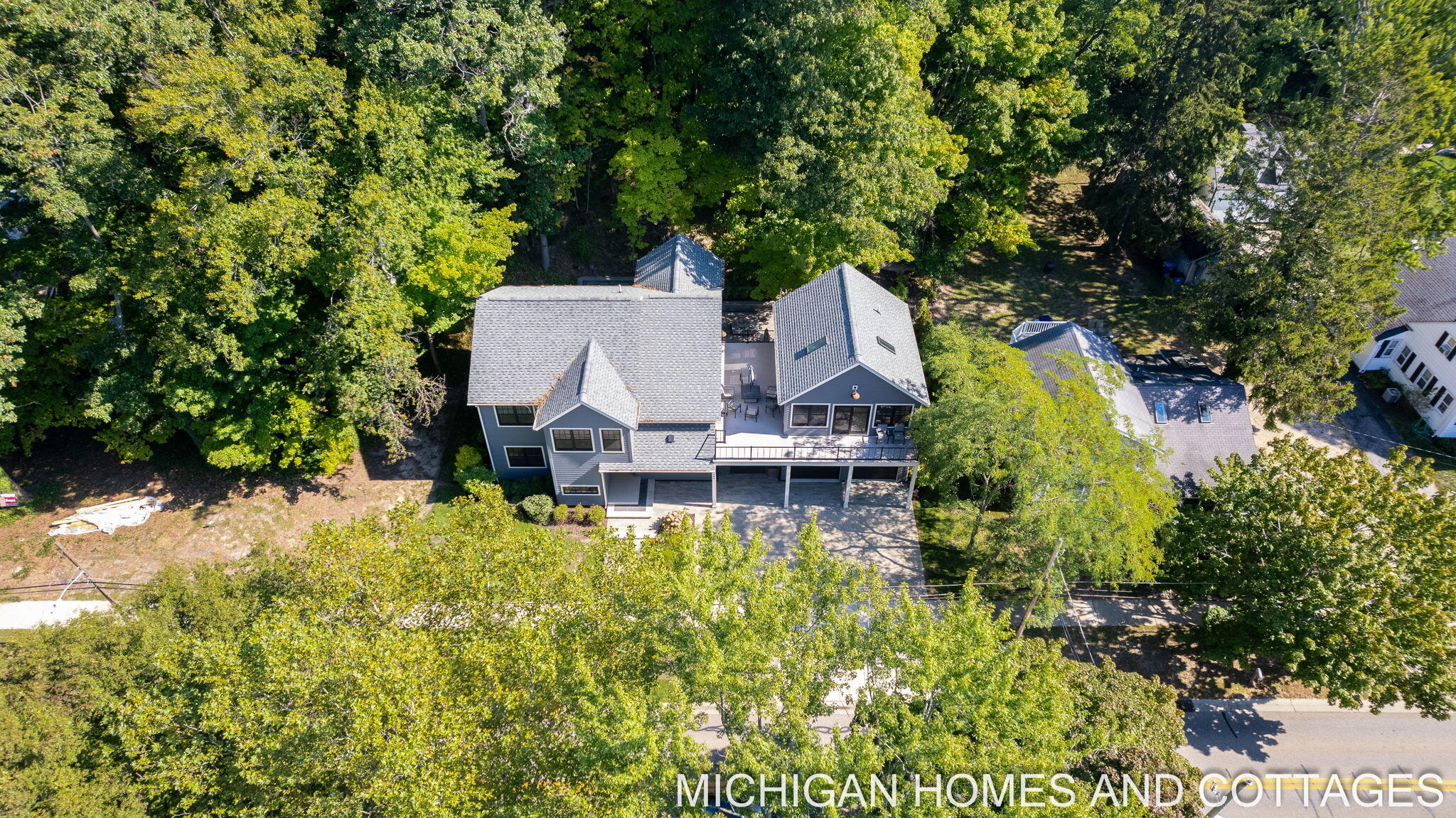 702 Lake Street Saugatuck MI 49453
