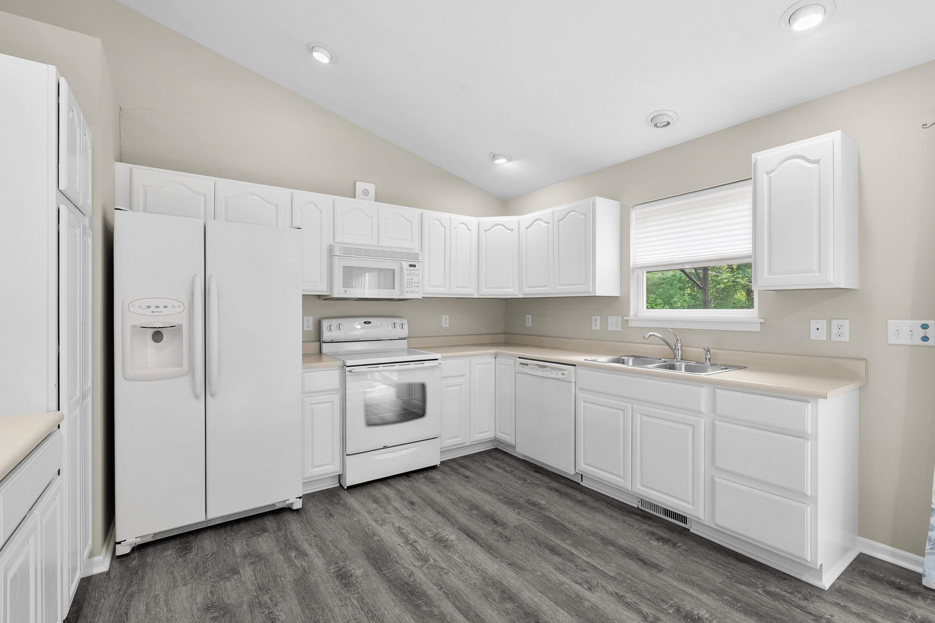 2454 Casper Street Kalamazoo MI 49048