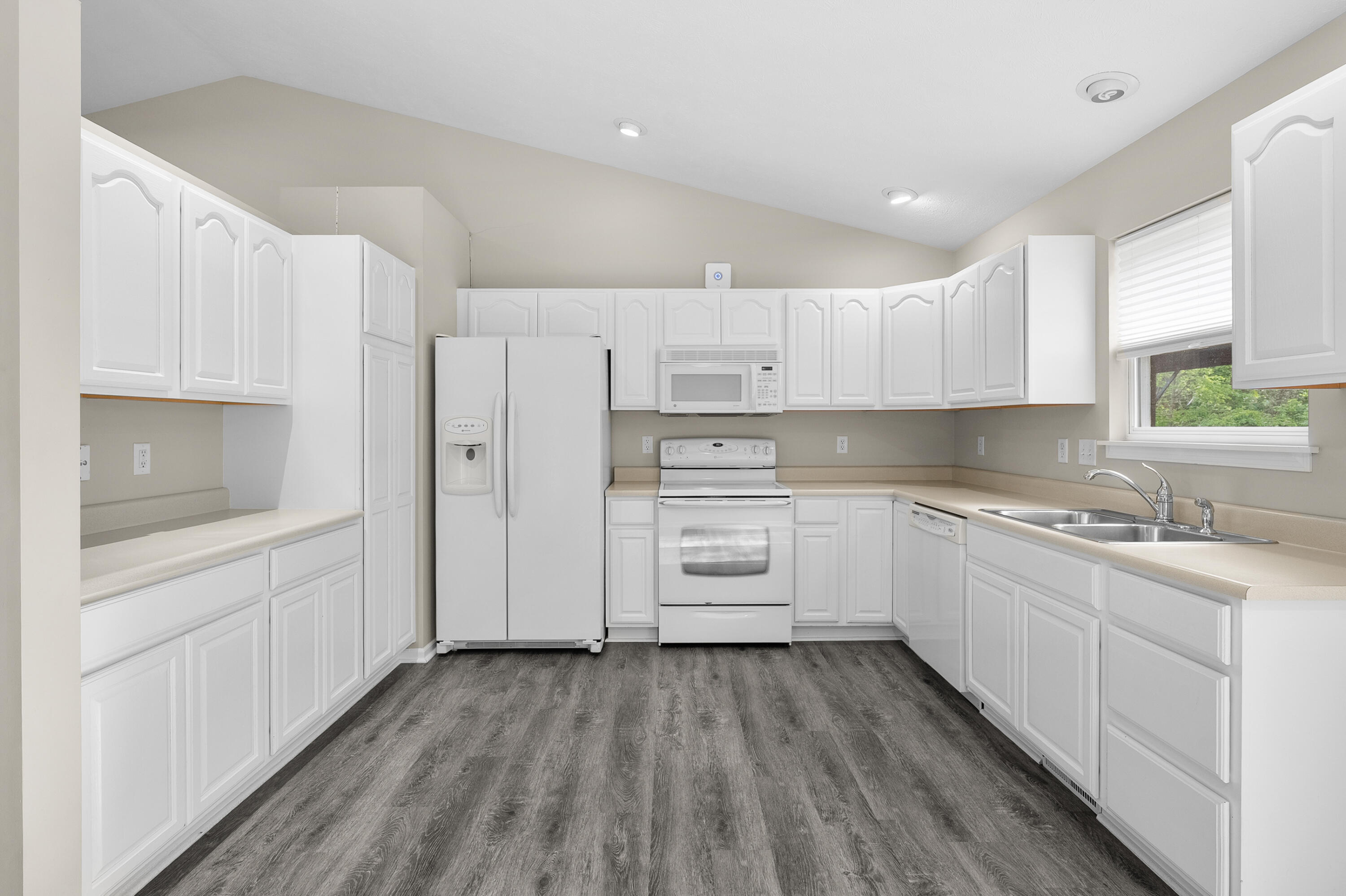 2454 Casper Street Kalamazoo MI 49048