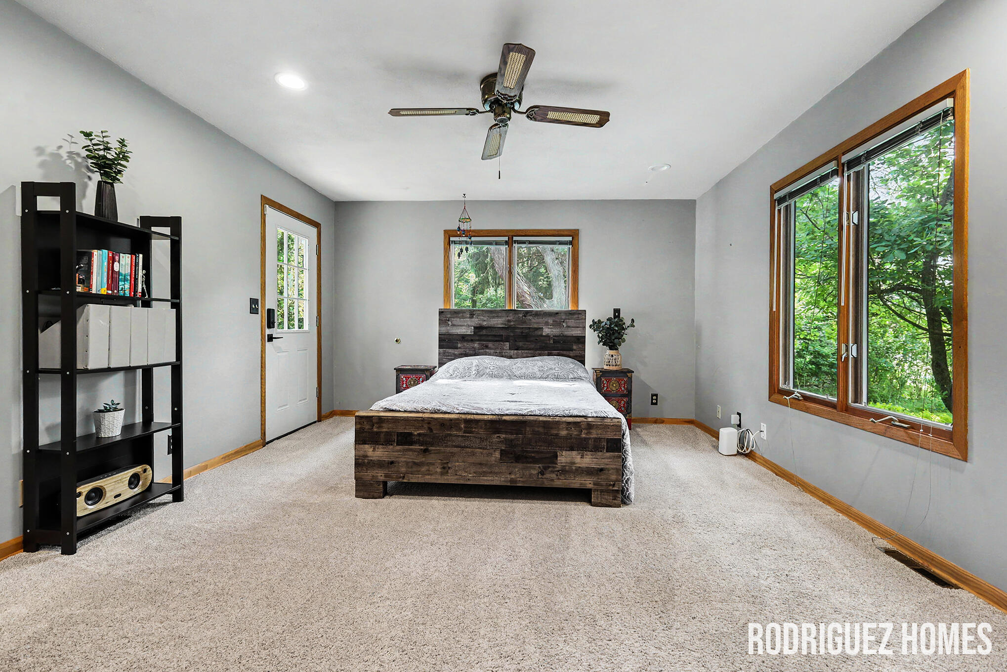 6271 Cascade Road SE Grand Rapids MI 49546