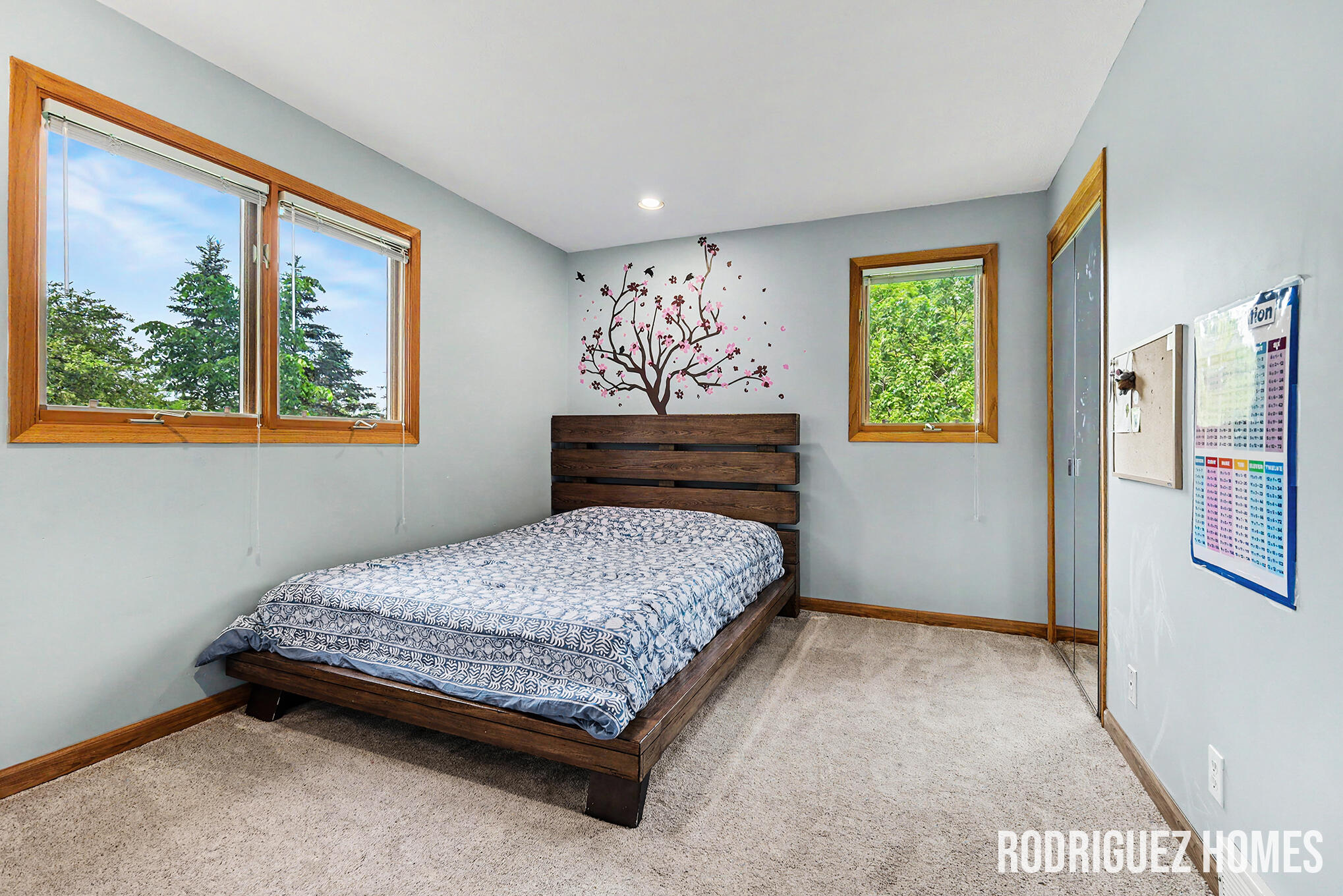 6271 Cascade Road SE Grand Rapids MI 49546