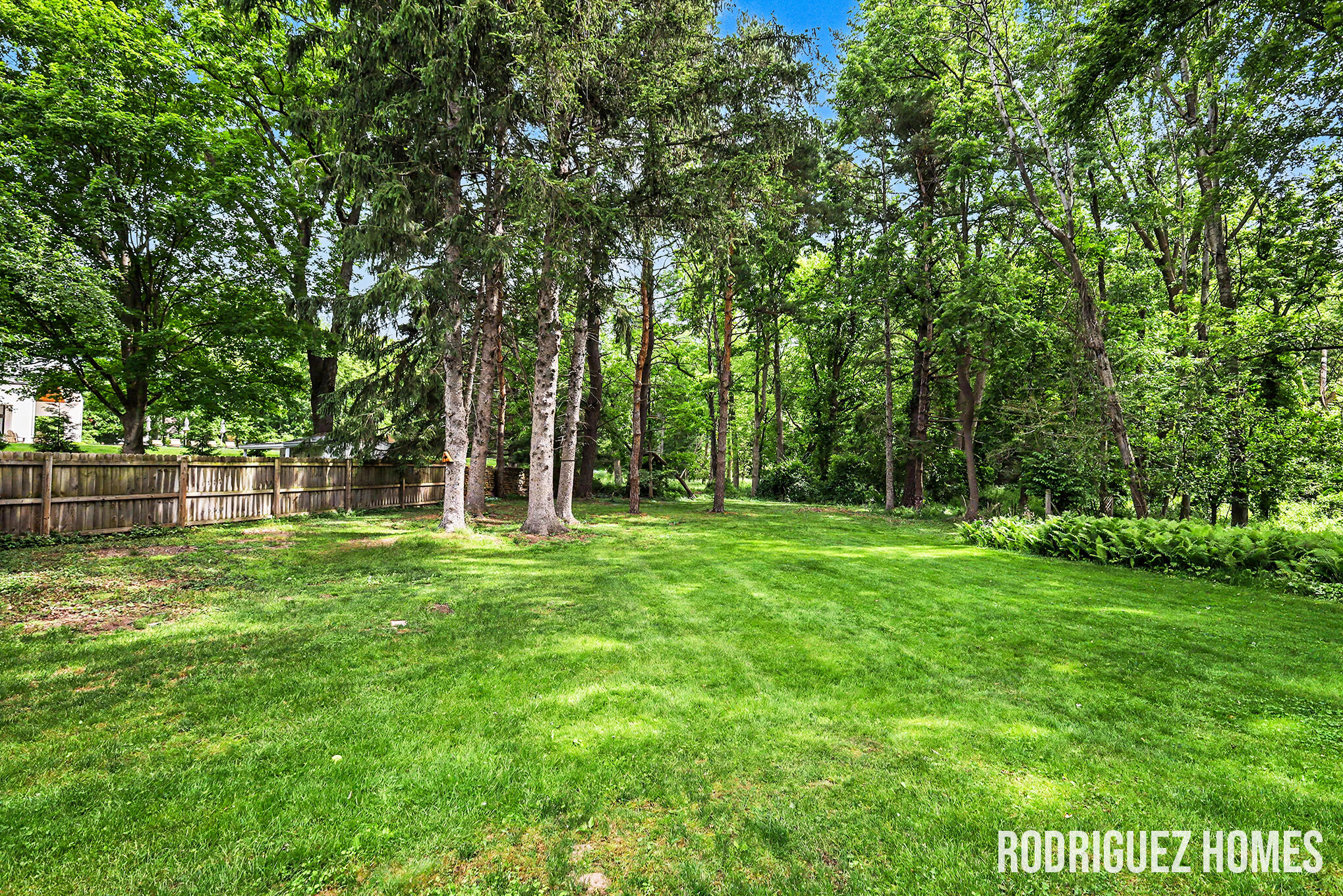 6271 Cascade Road SE Grand Rapids MI 49546