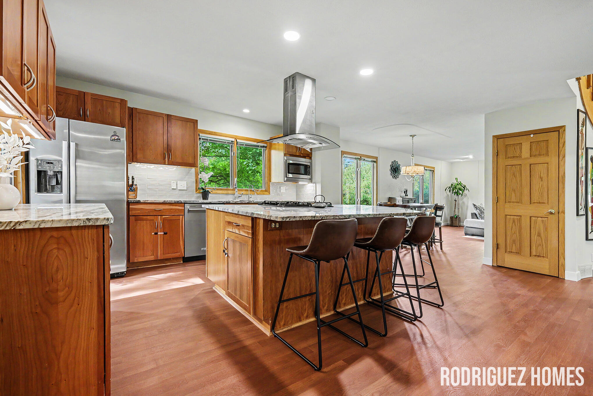 6271 Cascade Road SE Grand Rapids MI 49546