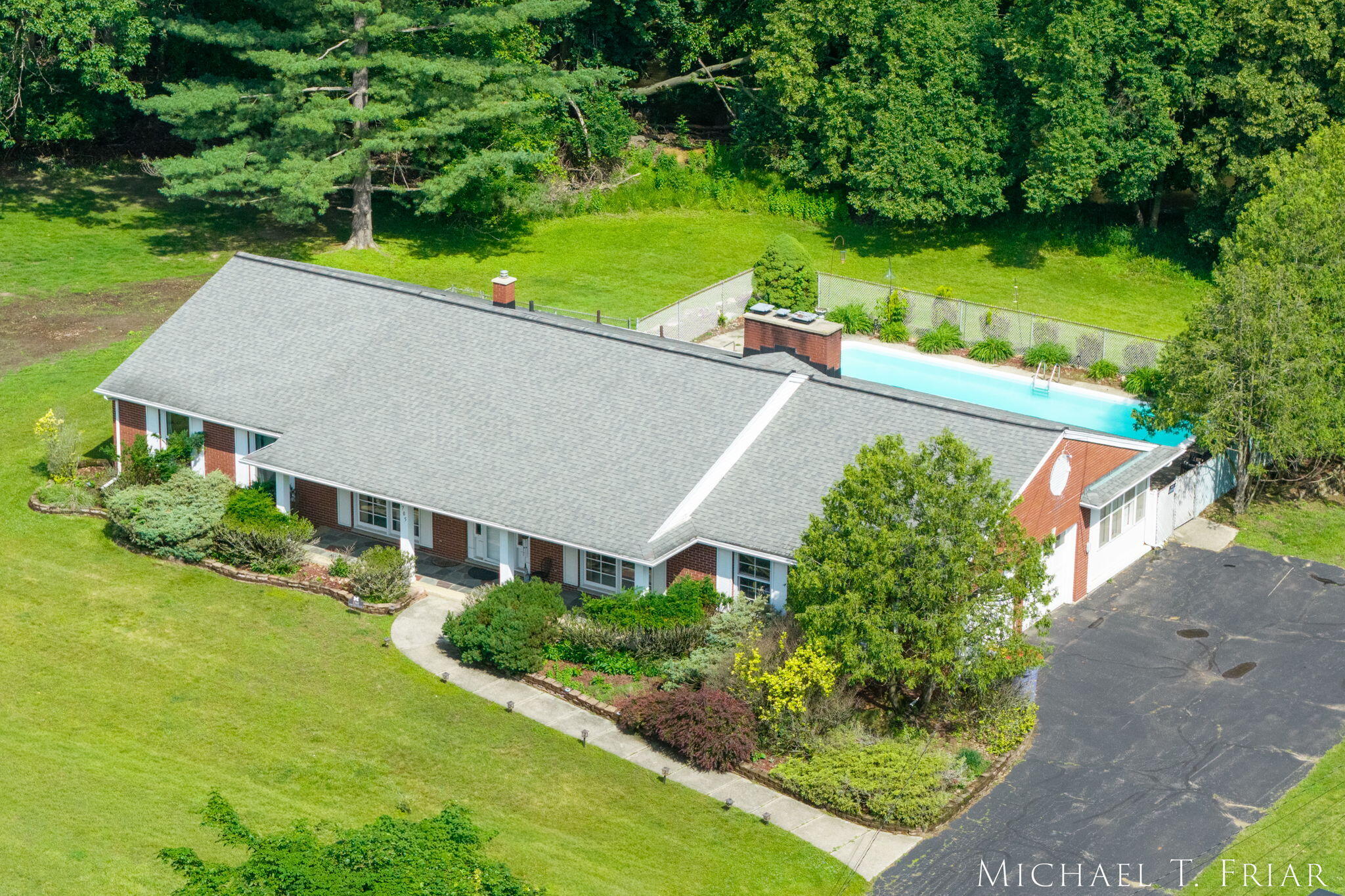 1705 Derbyshire Street SE Grand Rapids MI 49508