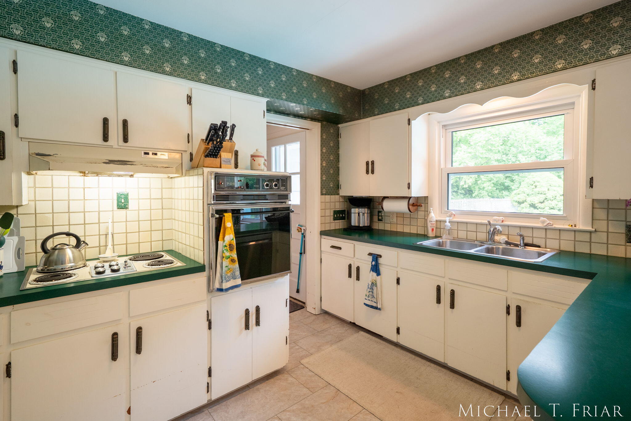 1705 Derbyshire Street SE Grand Rapids MI 49508