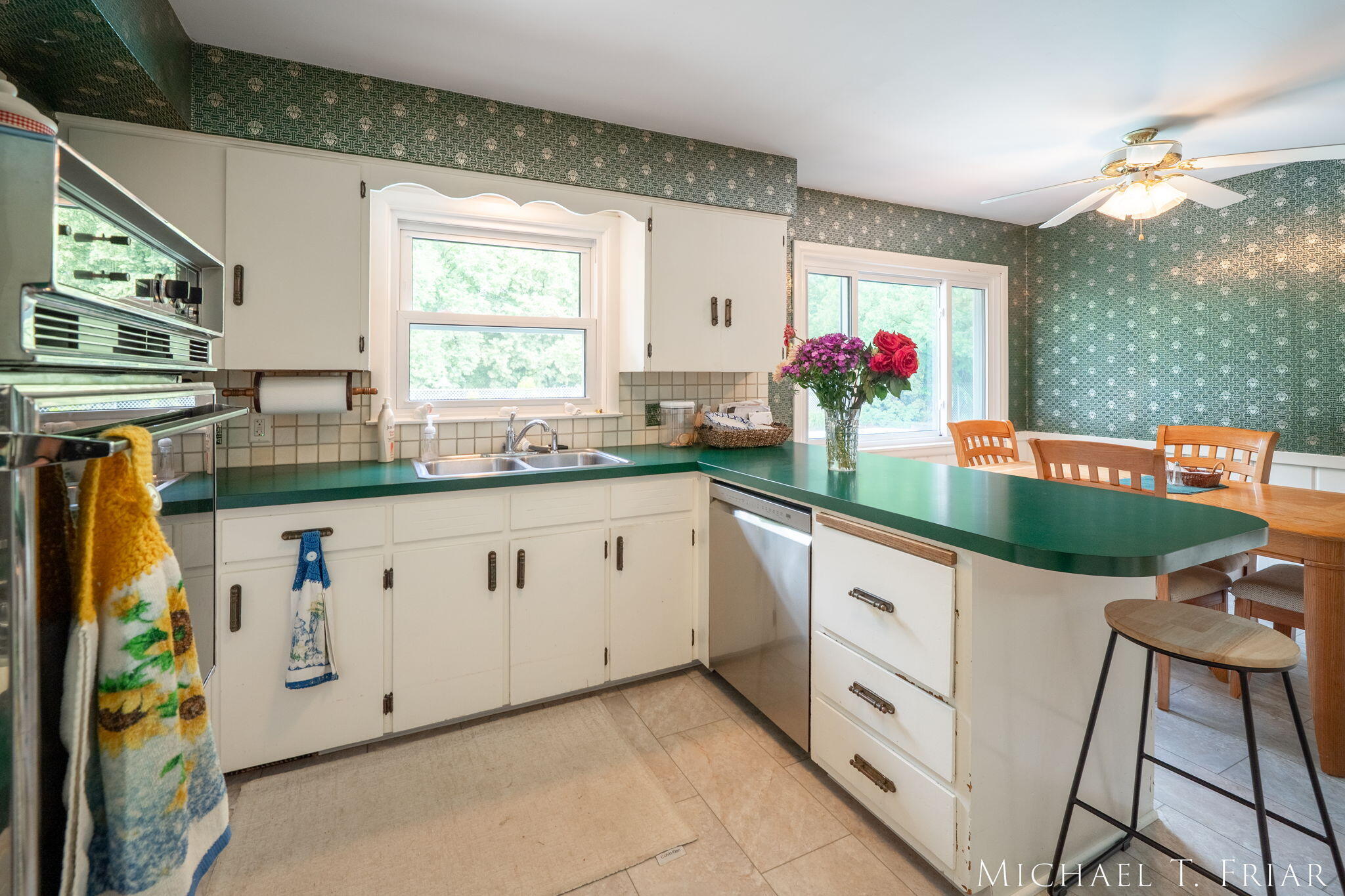 1705 Derbyshire Street SE Grand Rapids MI 49508