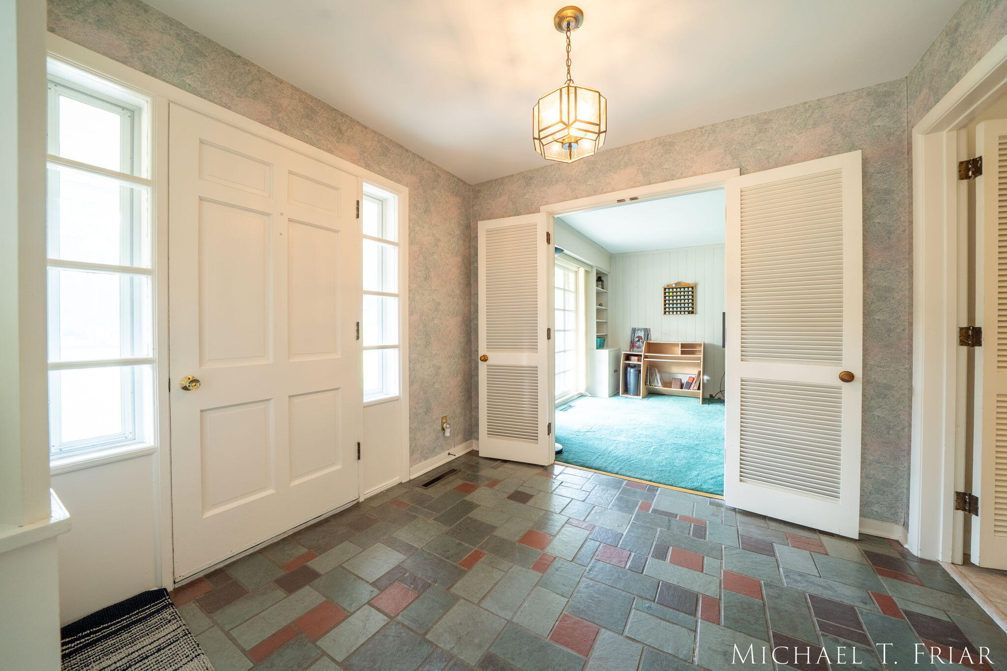 1705 Derbyshire Street SE Grand Rapids MI 49508