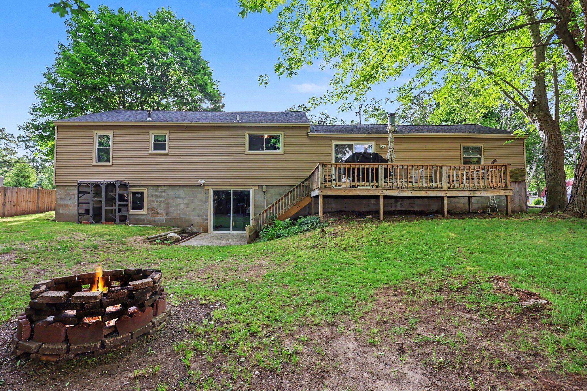 1363 S Quarterline Road Muskegon MI 49442
