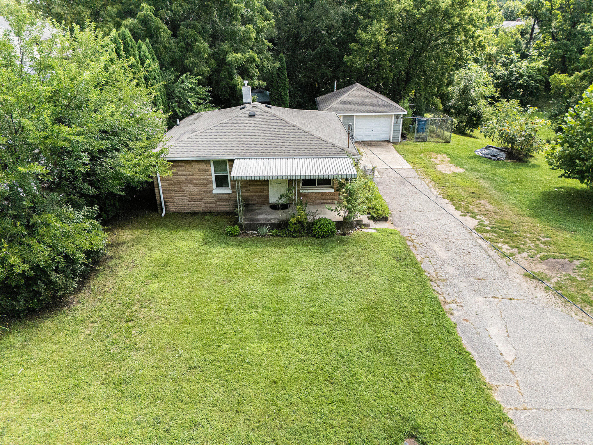 1934 Nazareth Road Kalamazoo MI 49048