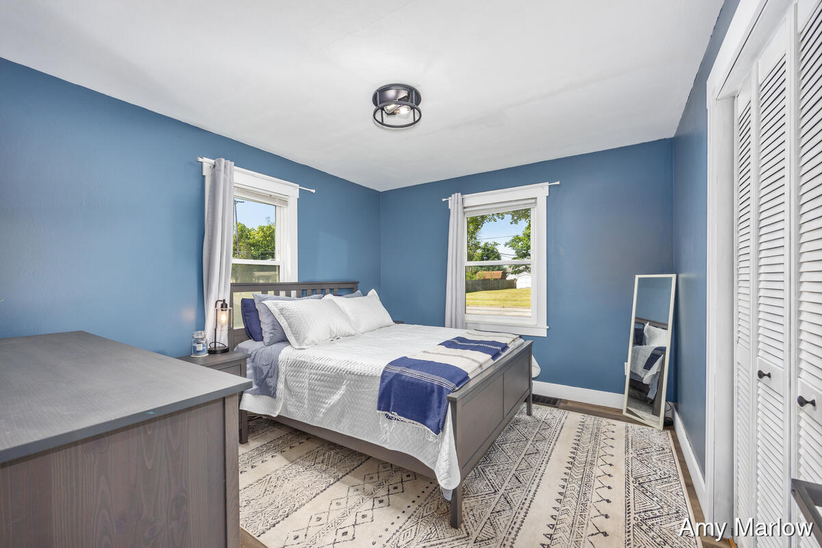 4526 Rhodes Avenue SW Grand Rapids MI 49548