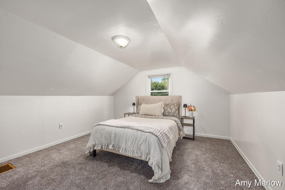 4526 Rhodes Avenue SW Grand Rapids MI 49548
