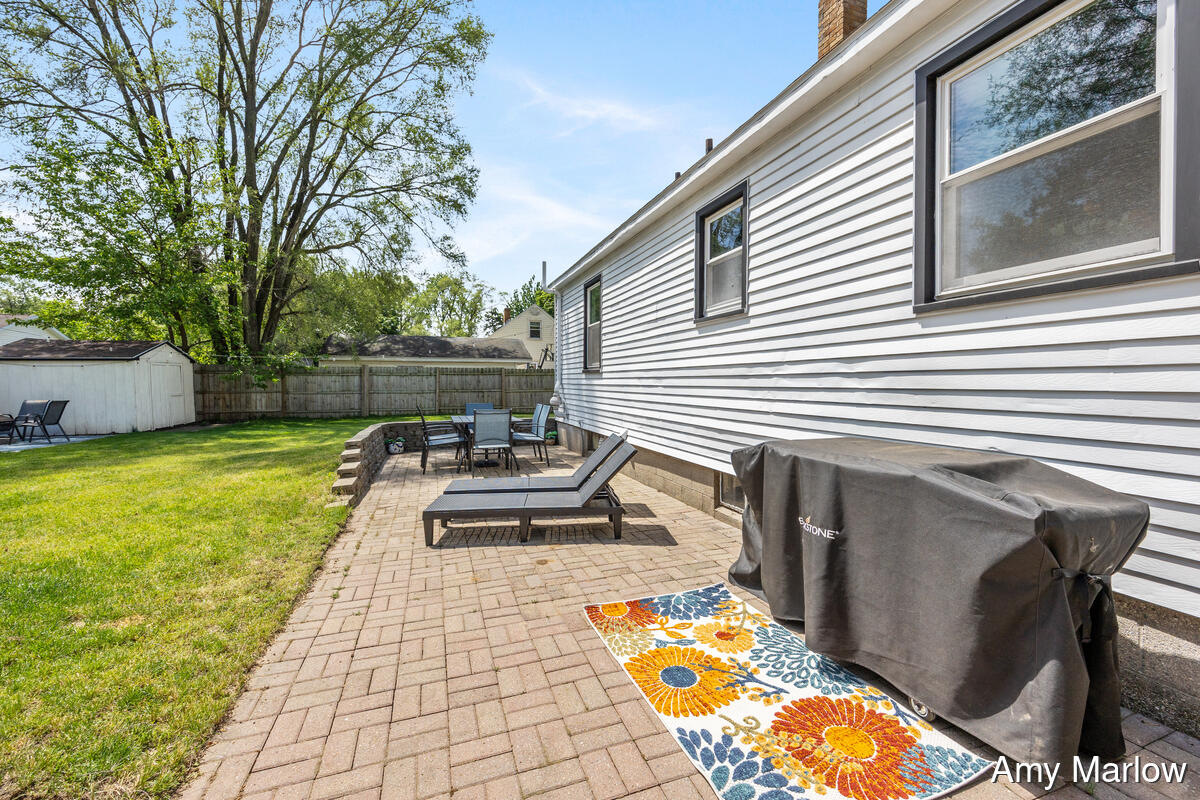 4526 Rhodes Avenue SW Grand Rapids MI 49548