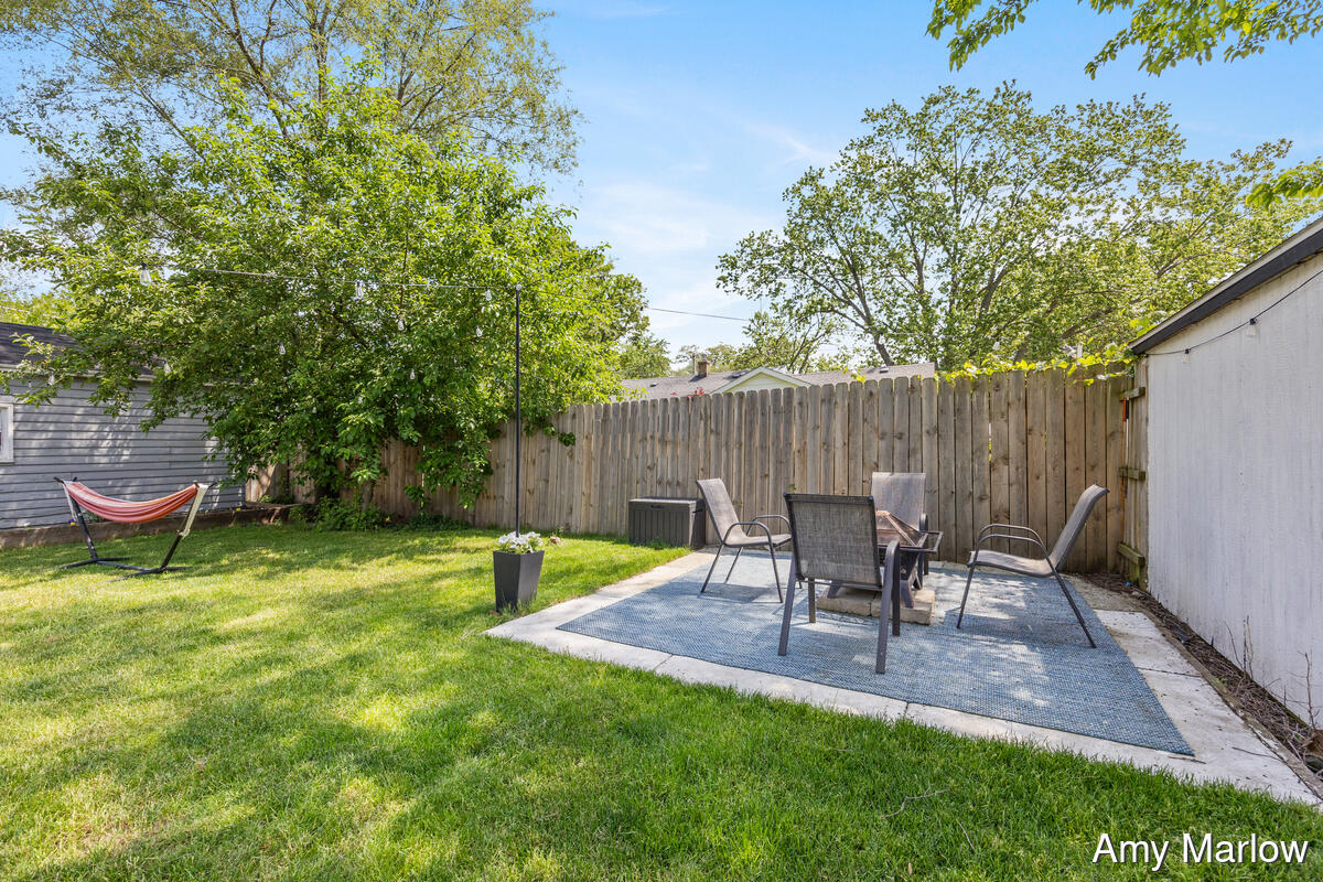 4526 Rhodes Avenue SW Grand Rapids MI 49548