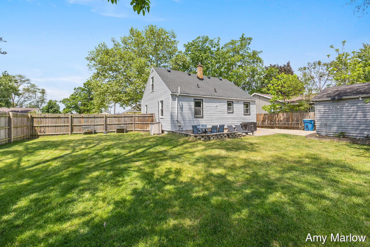 4526 Rhodes Avenue SW Grand Rapids MI 49548