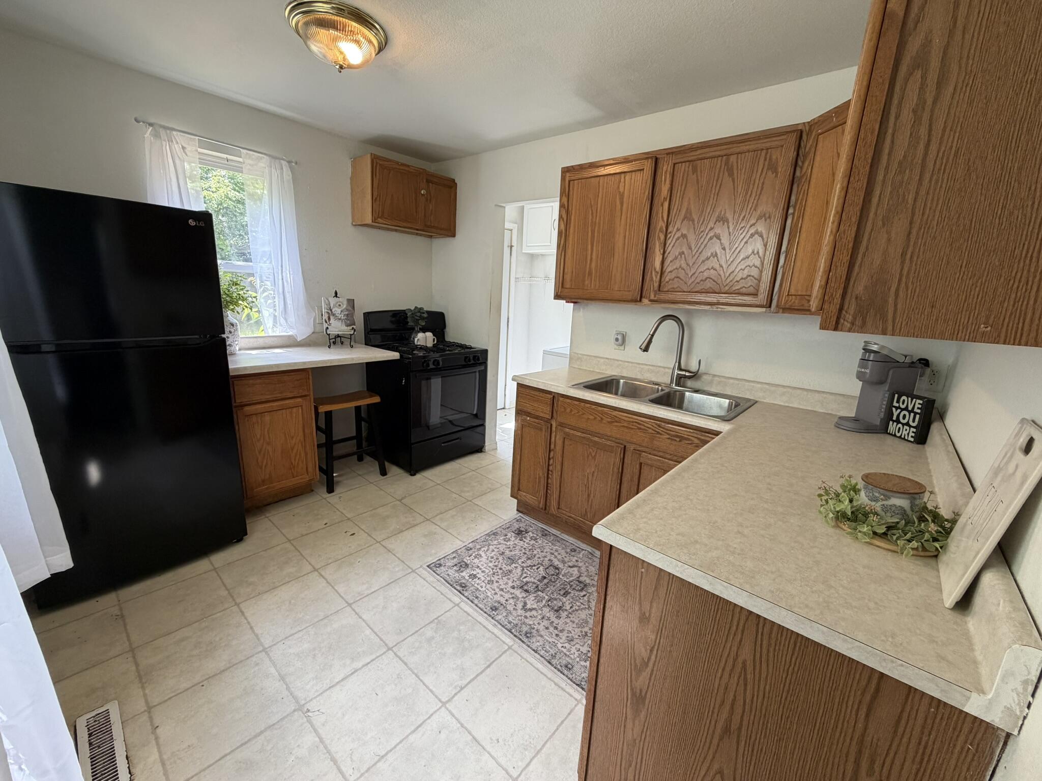 1016 Palmer Avenue Kalamazoo MI 49001