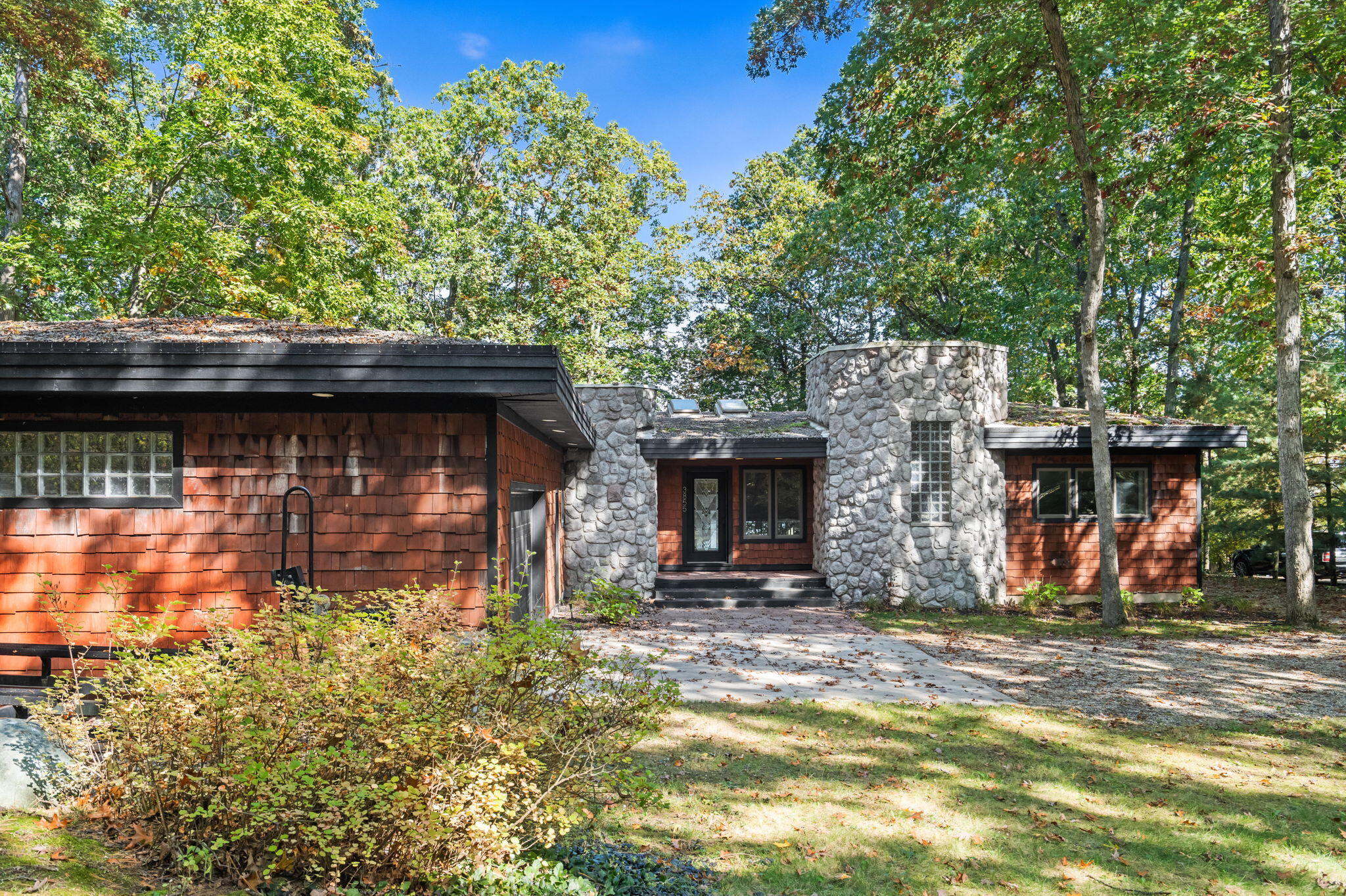 3855 Forest Trail Allegan MI 49010
