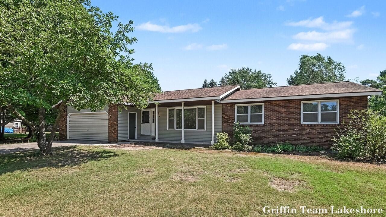 1718 Columbus Street Holland MI 49424