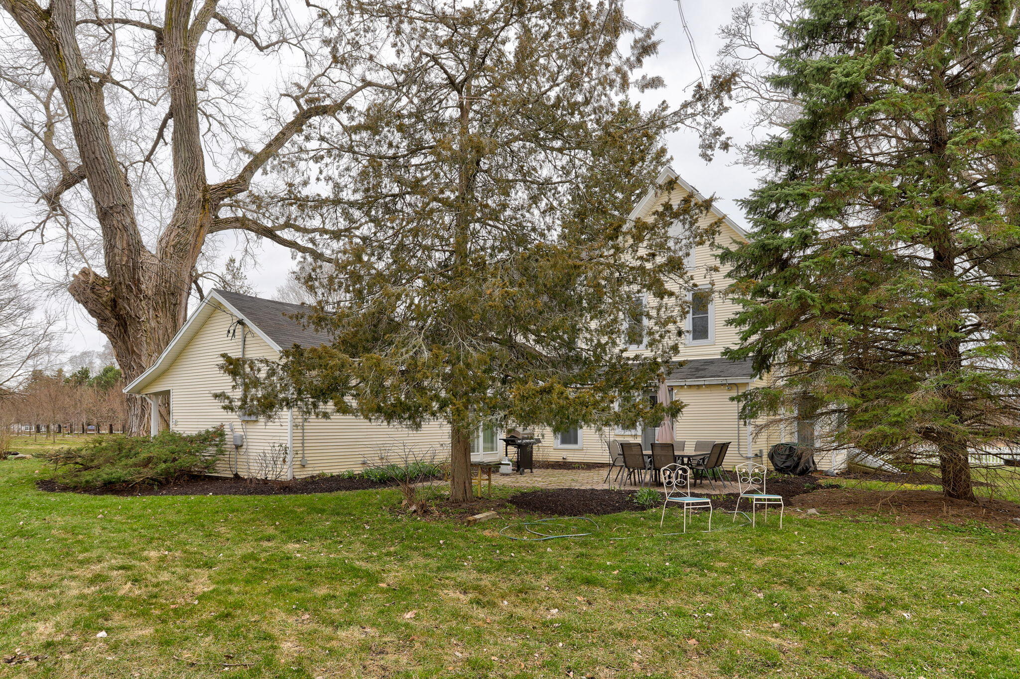 2135 68th Street Fennville MI 49408