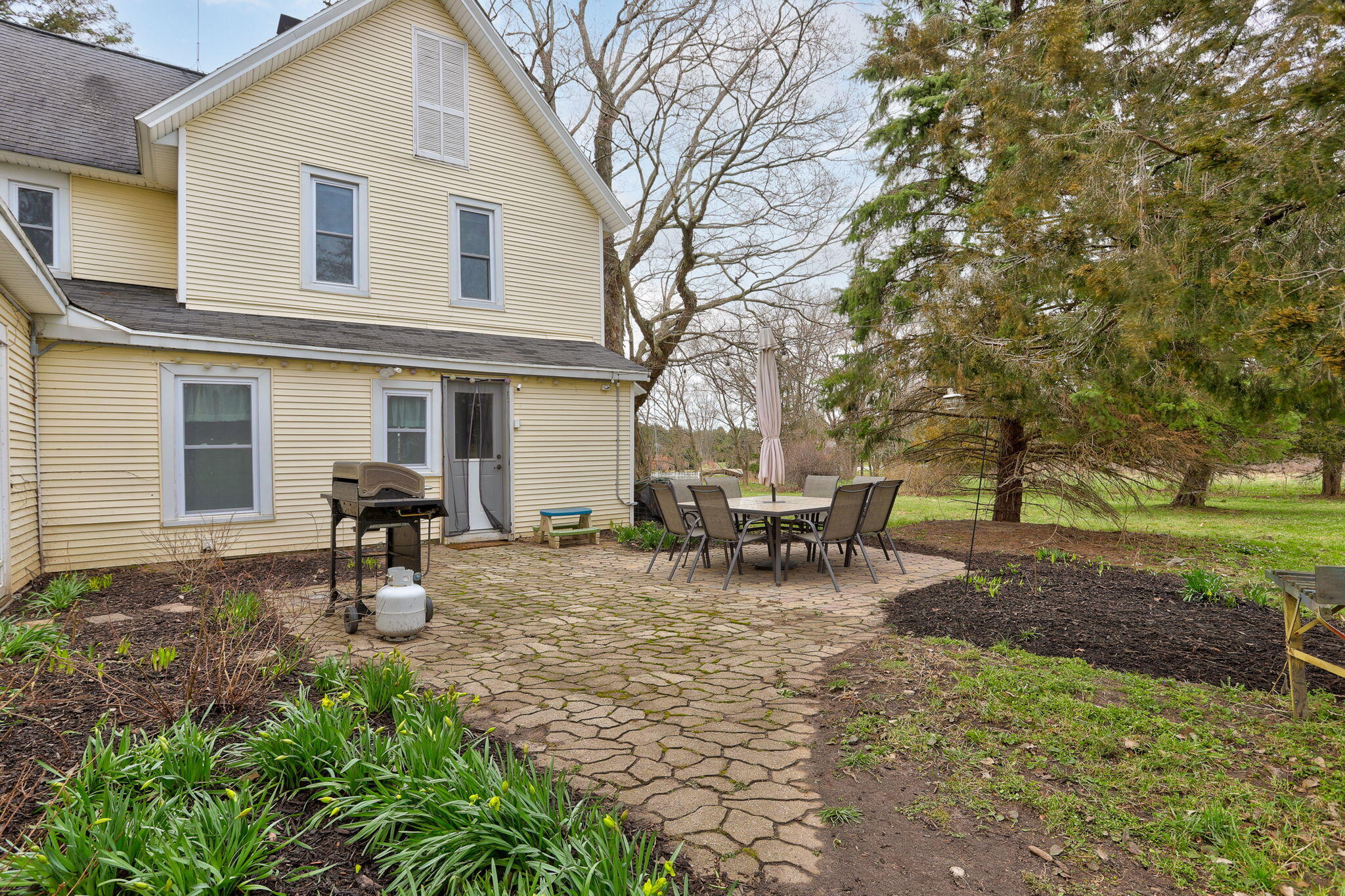 2135 68th Street Fennville MI 49408
