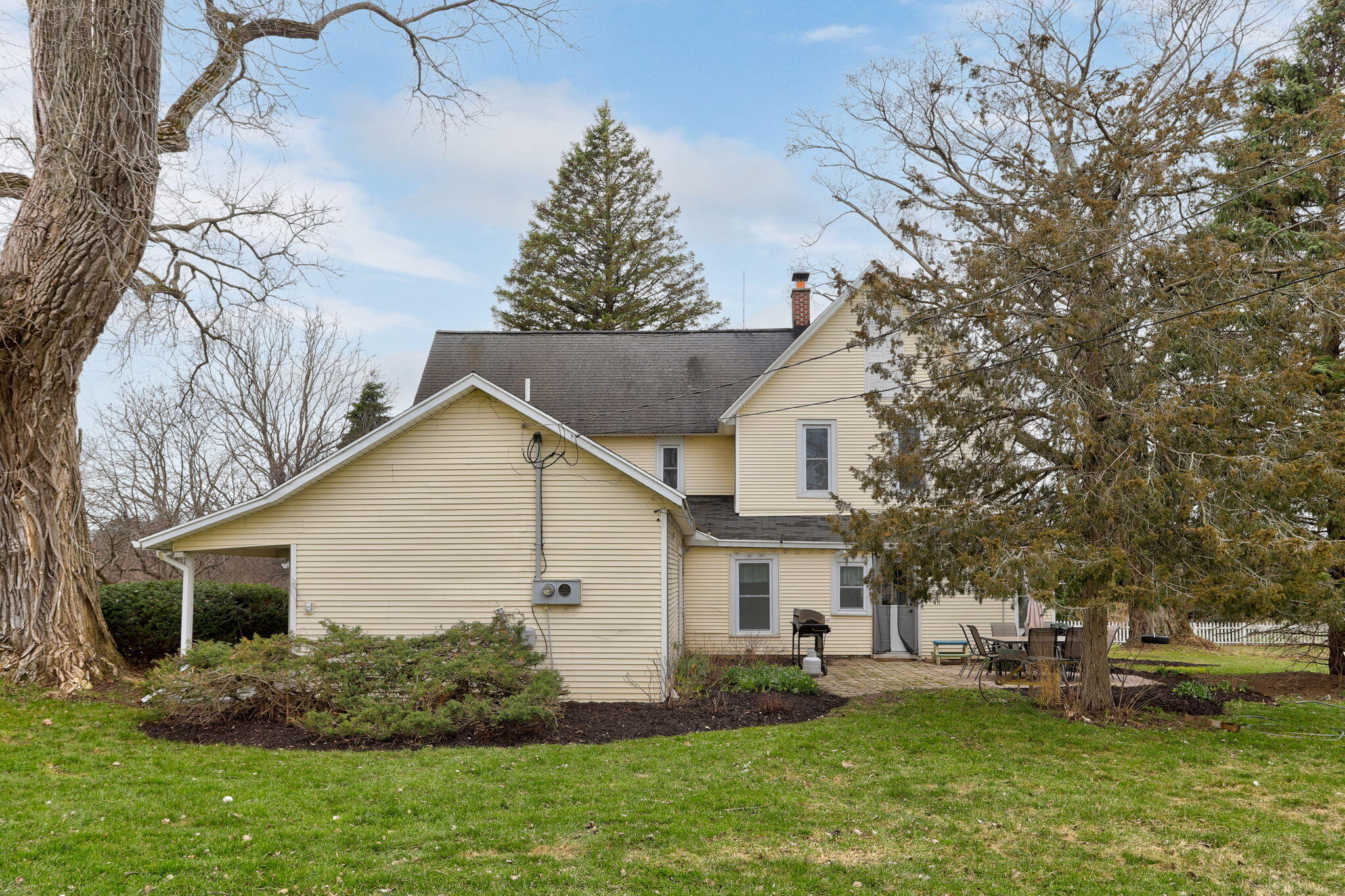 2135 68th Street Fennville MI 49408