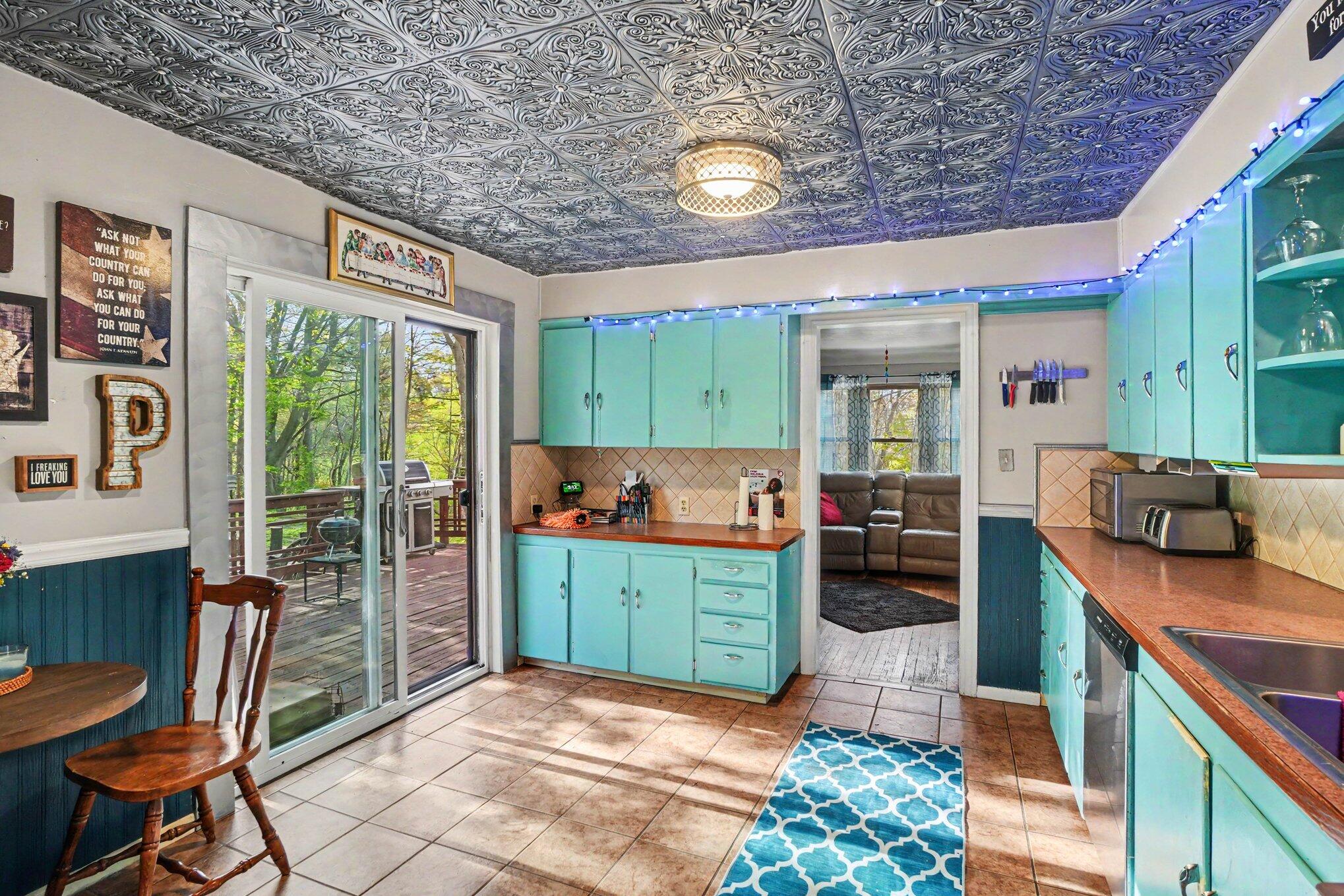 1335 Crestbrook Avenue Norton Shores MI 49444