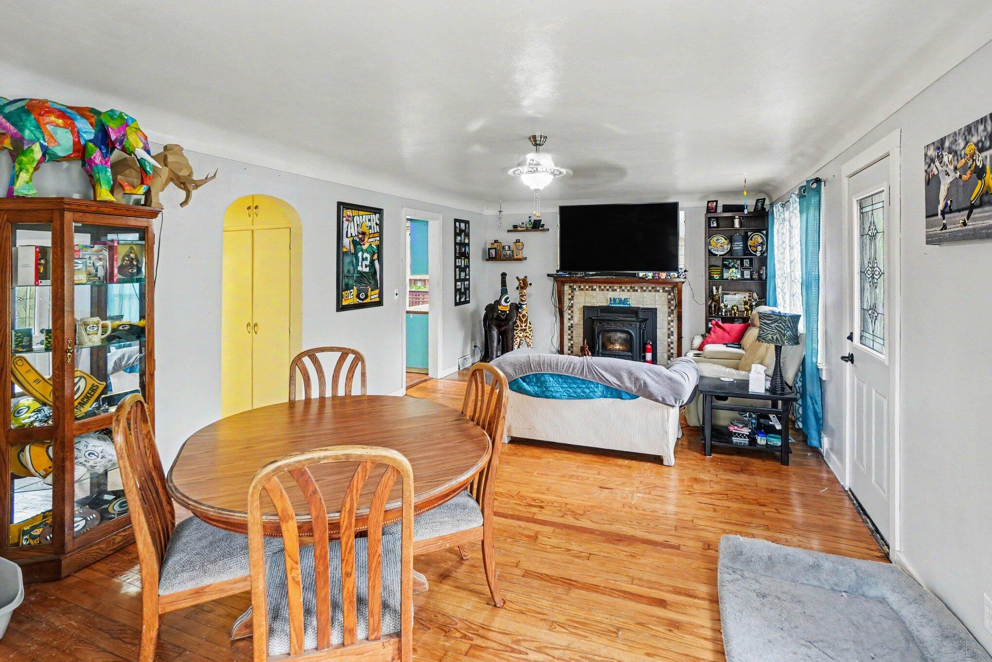 1335 Crestbrook Avenue Norton Shores MI 49444
