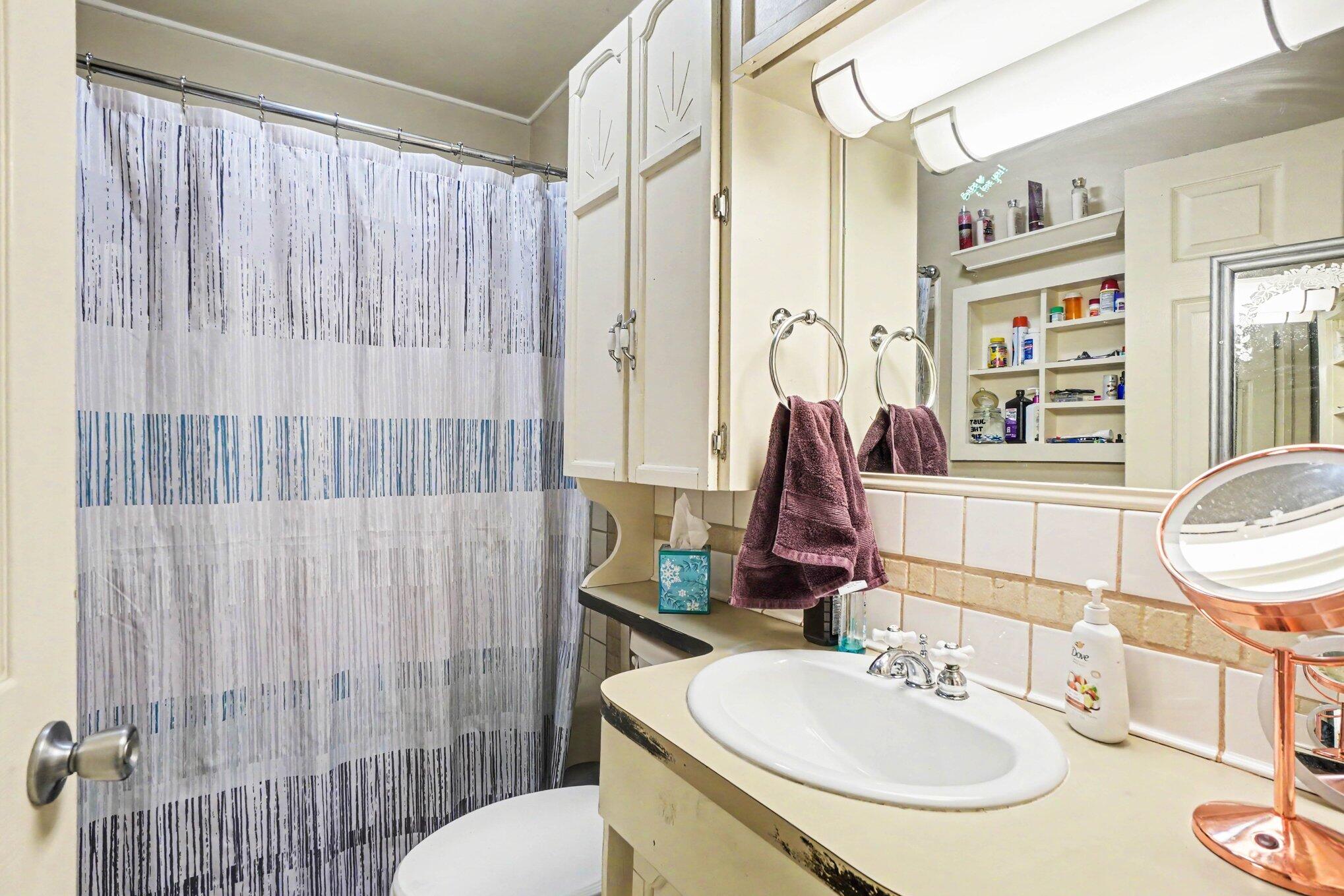 1335 Crestbrook Avenue Norton Shores MI 49444