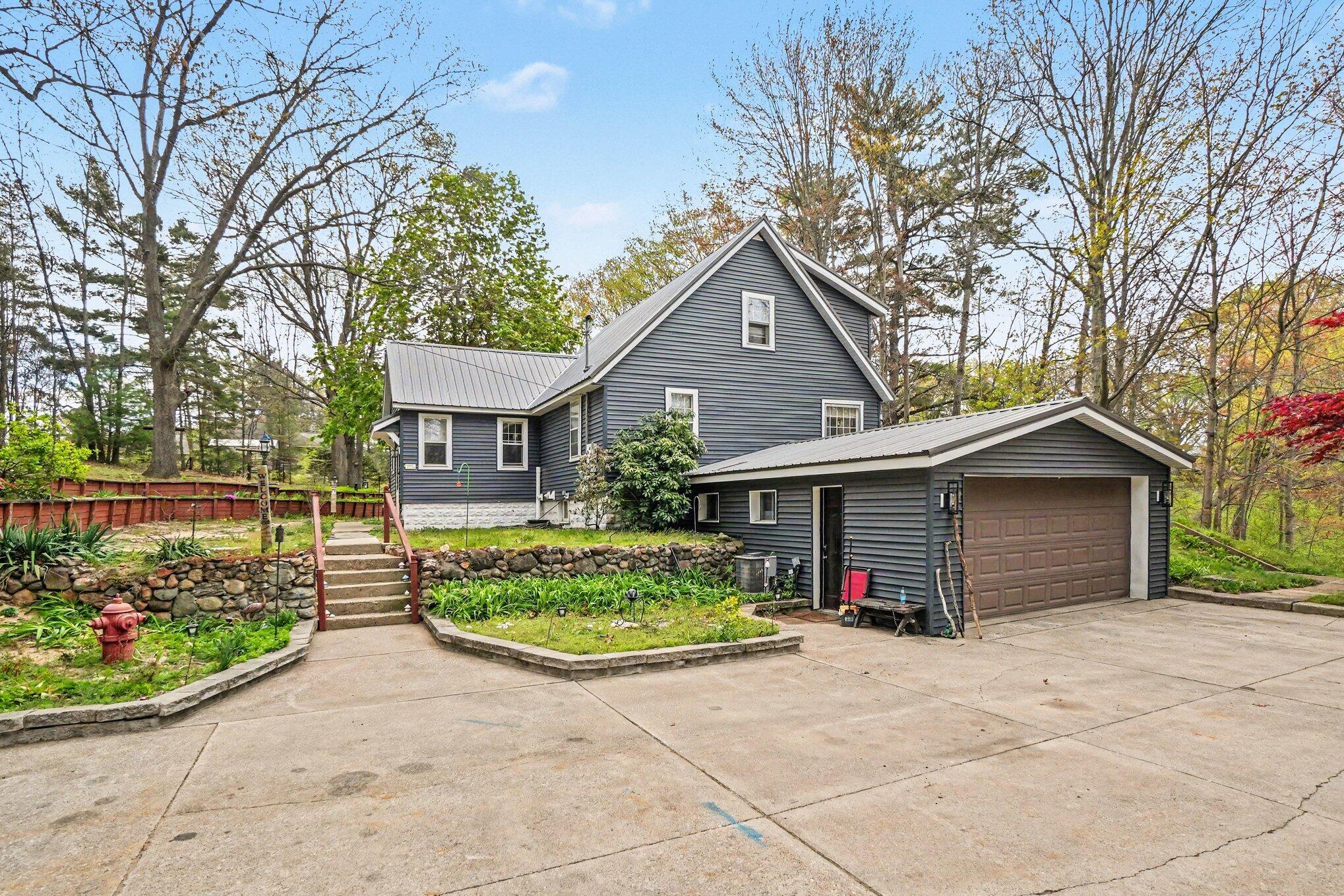 1335 Crestbrook Avenue Norton Shores MI 49444