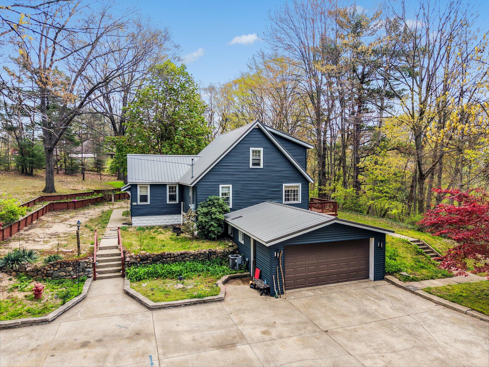 1335 Crestbrook Avenue Norton Shores MI 49444