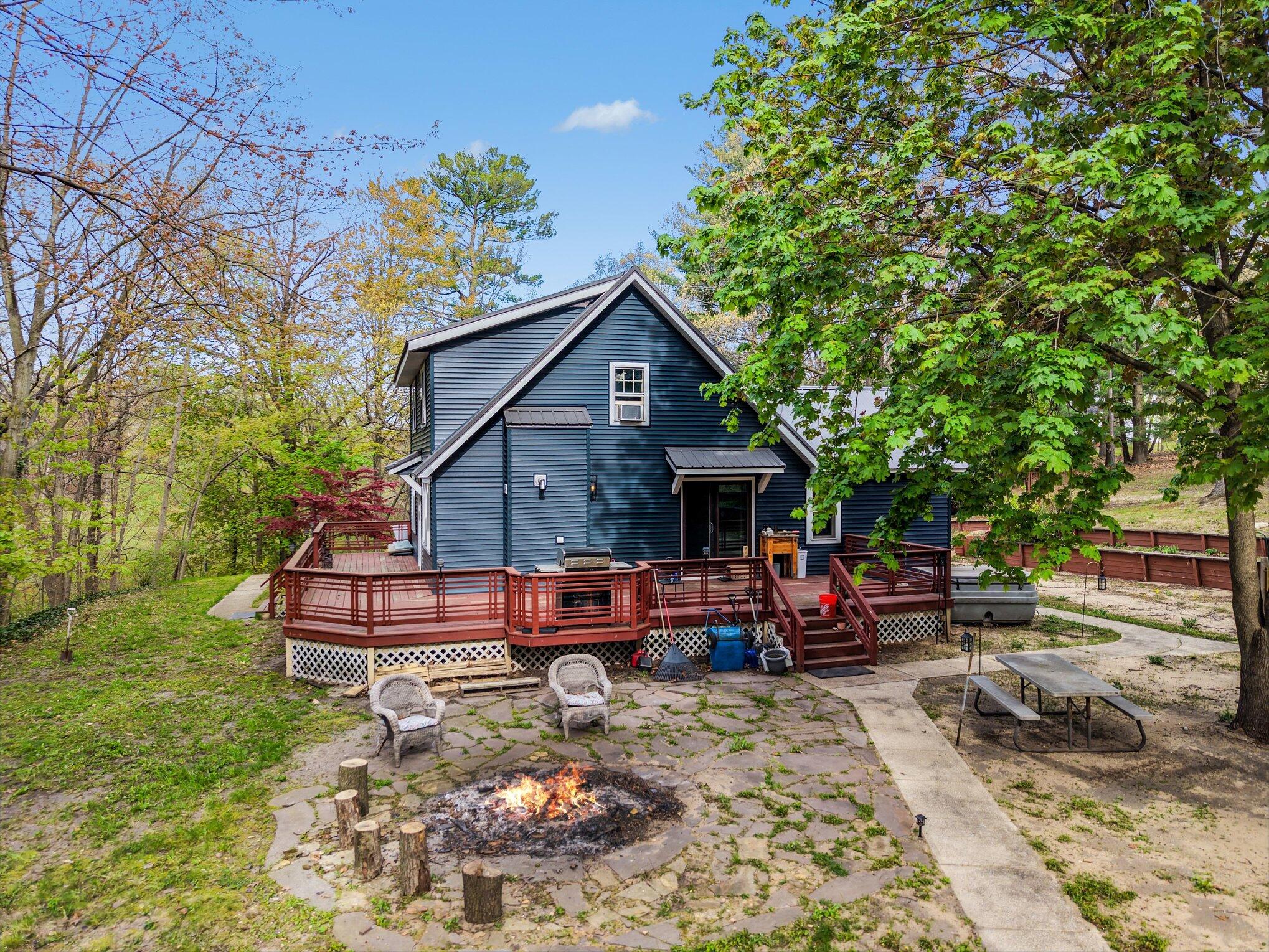 1335 Crestbrook Avenue Norton Shores MI 49444
