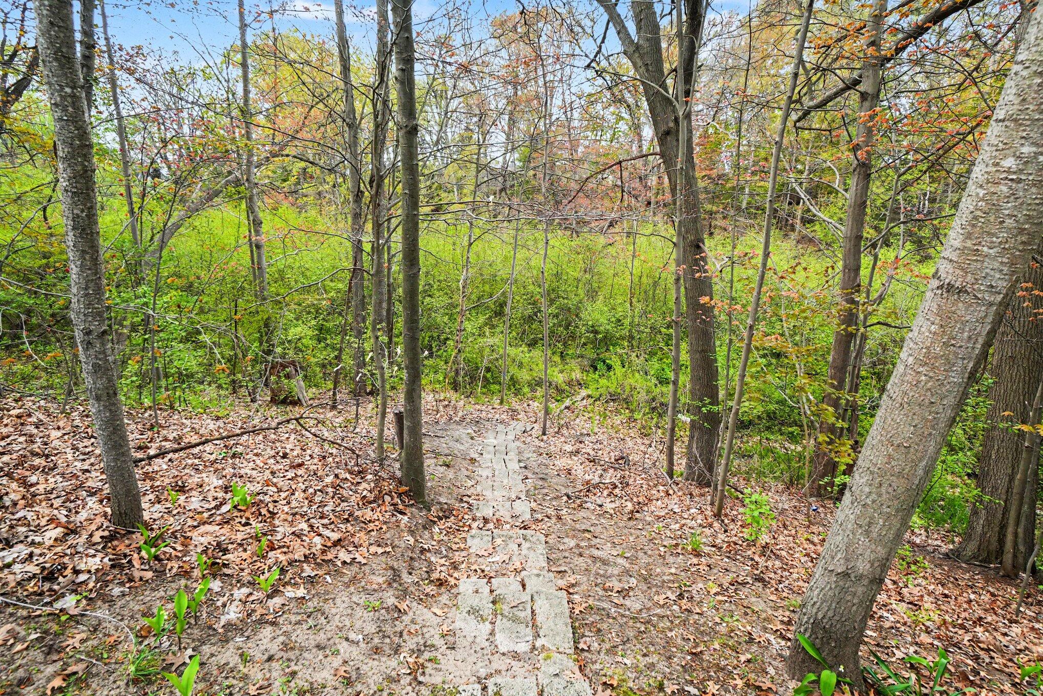 1335 Crestbrook Avenue Norton Shores MI 49444