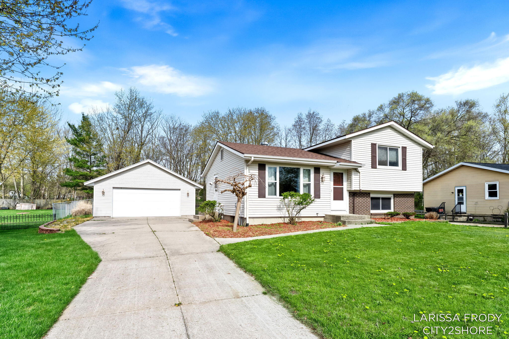 245 Helen Drive Rockford MI 49341