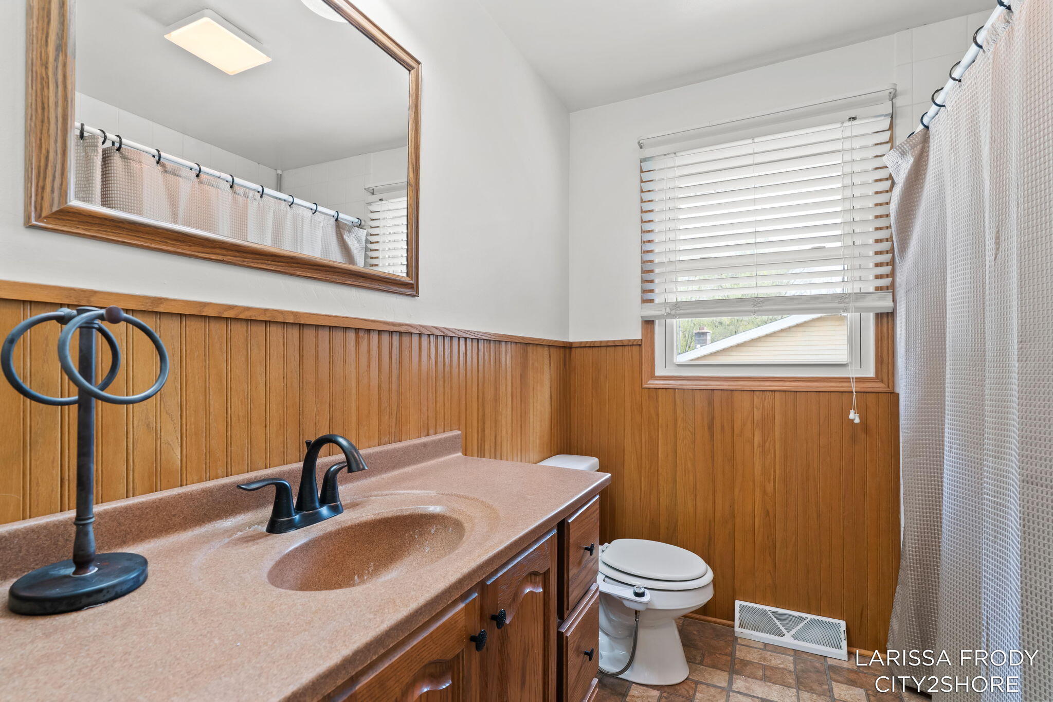 245 Helen Drive Rockford MI 49341