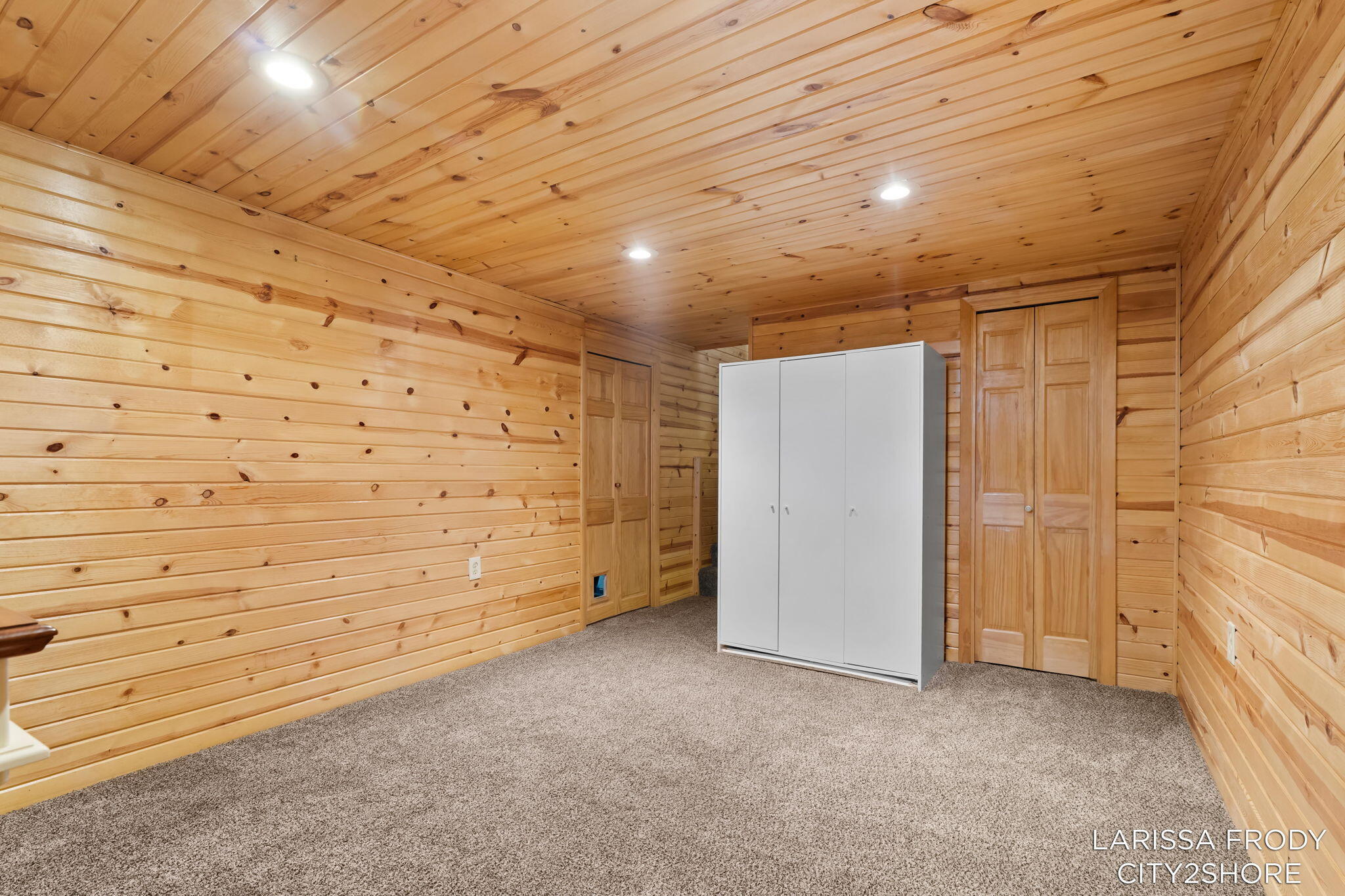 245 Helen Drive Rockford MI 49341
