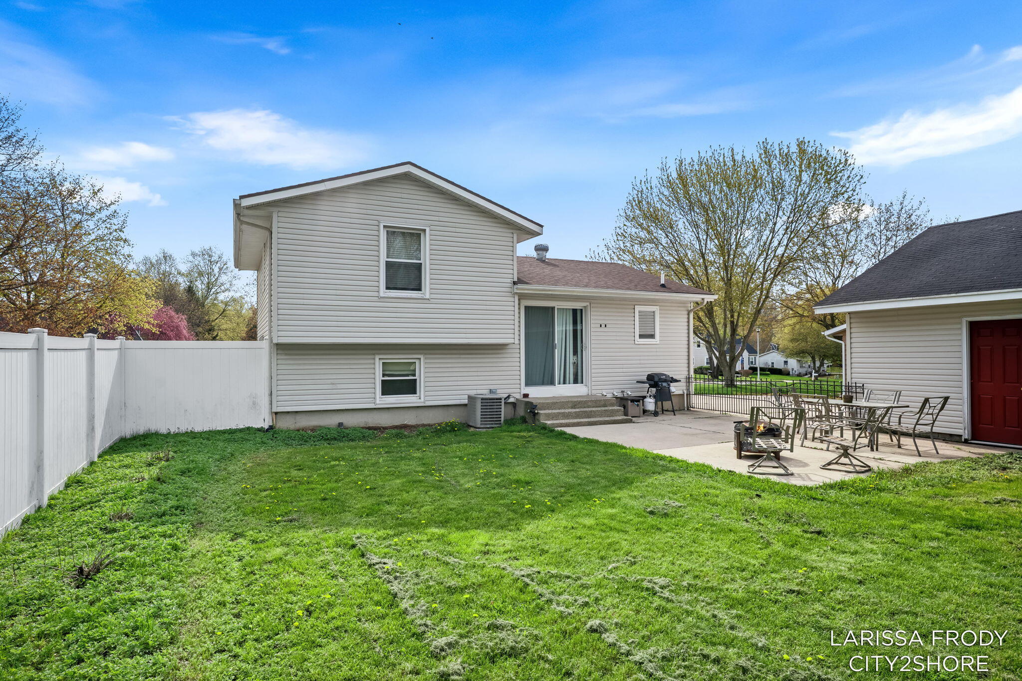 245 Helen Drive Rockford MI 49341