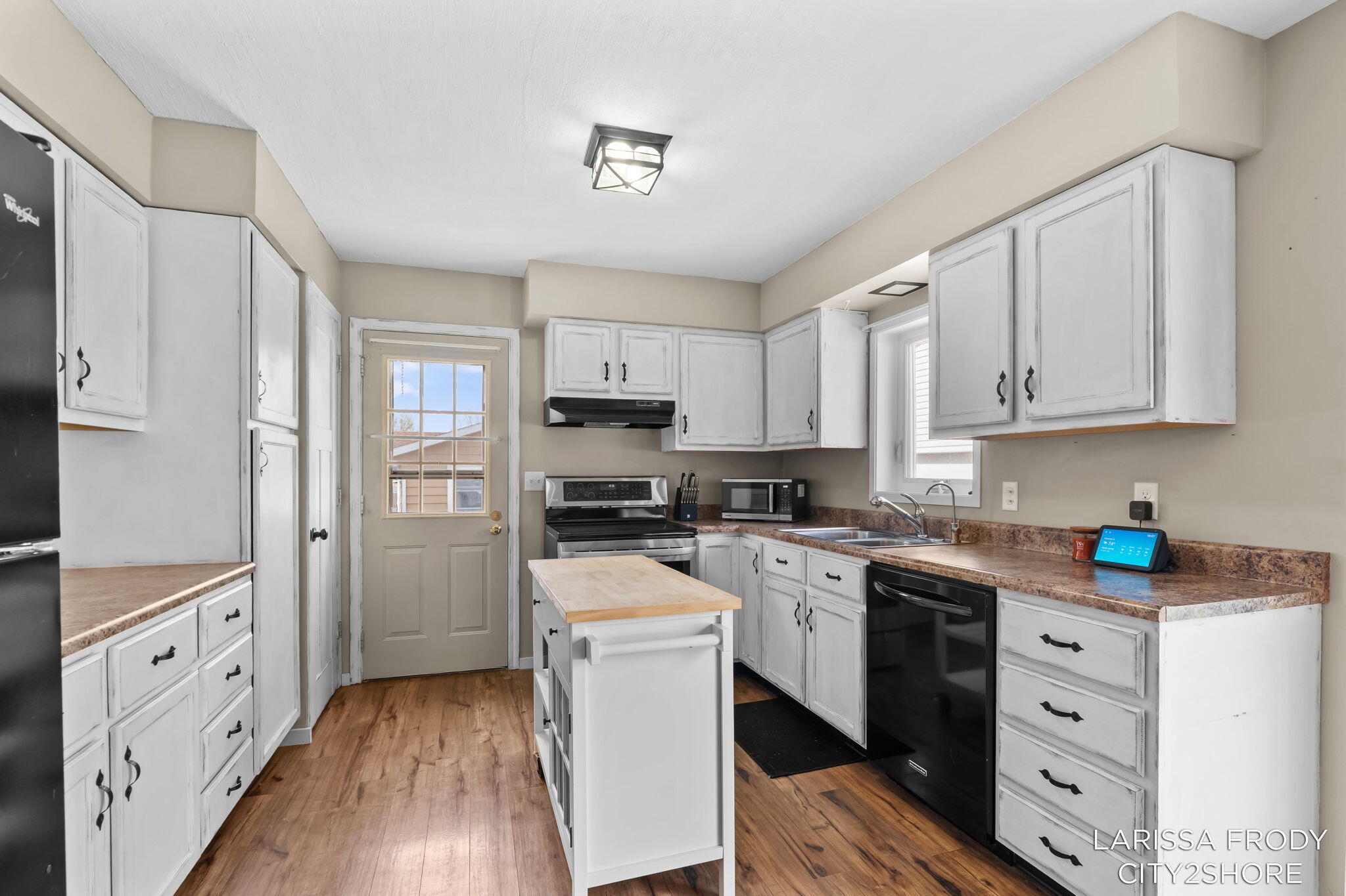 245 Helen Drive Rockford MI 49341