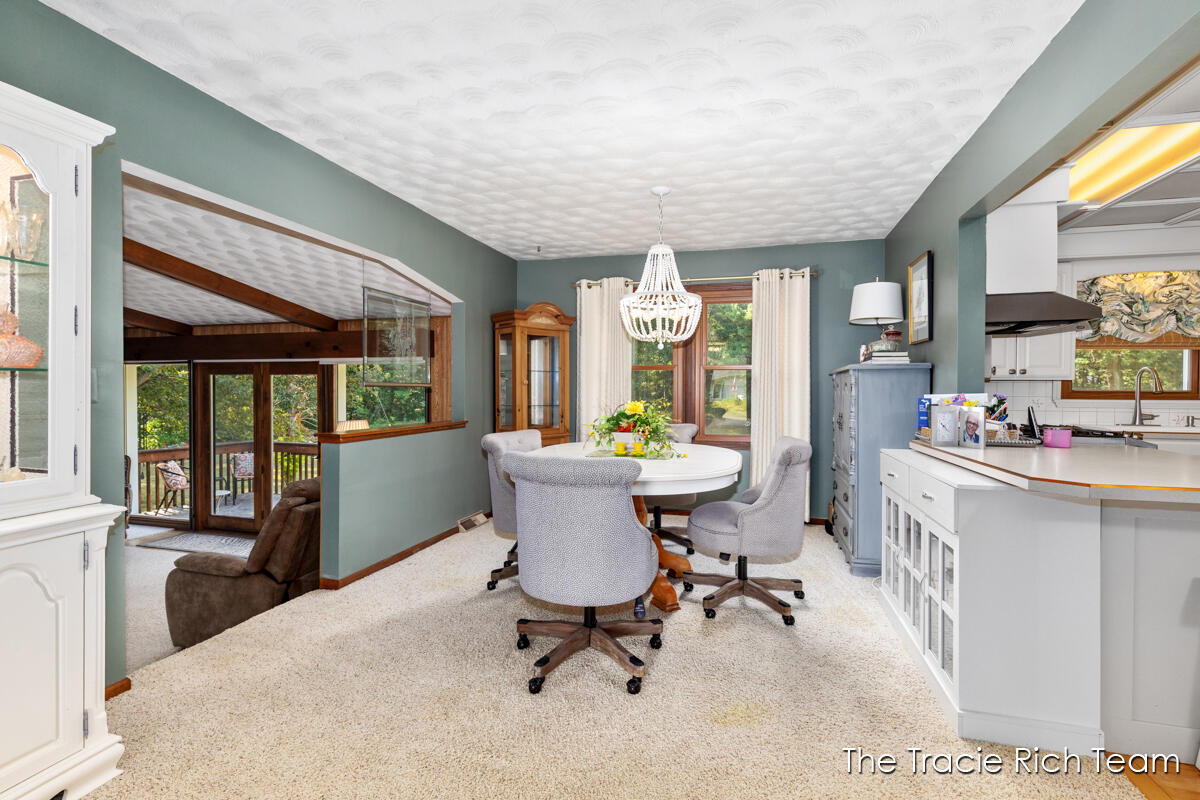 7640 9 Mile Road NE Rockford MI 49341