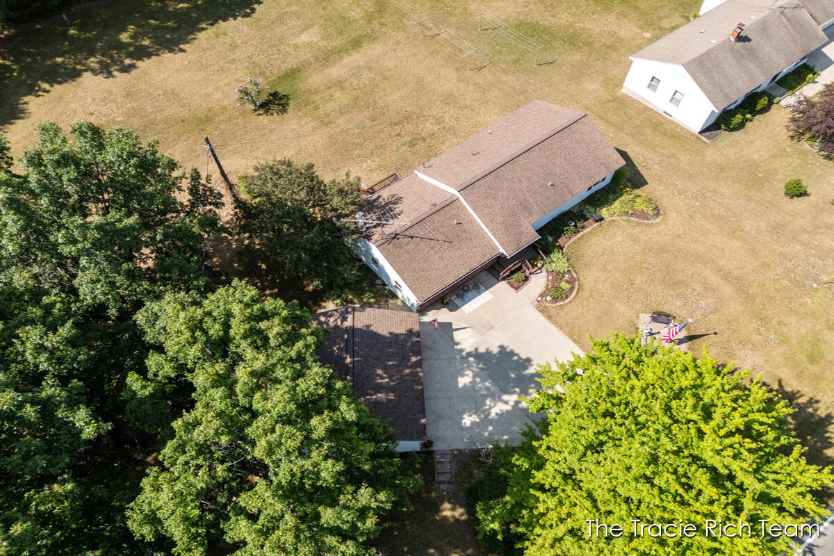 7640 9 Mile Road NE Rockford MI 49341