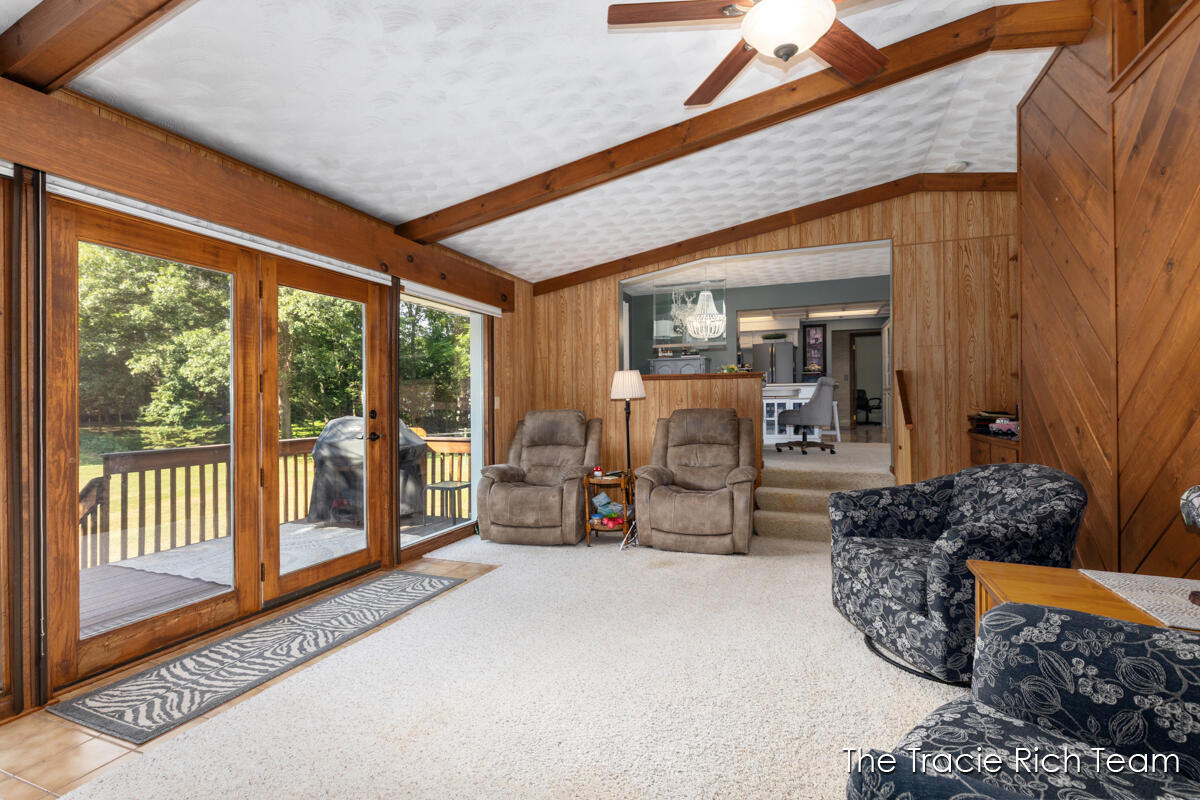 7640 9 Mile Road NE Rockford MI 49341