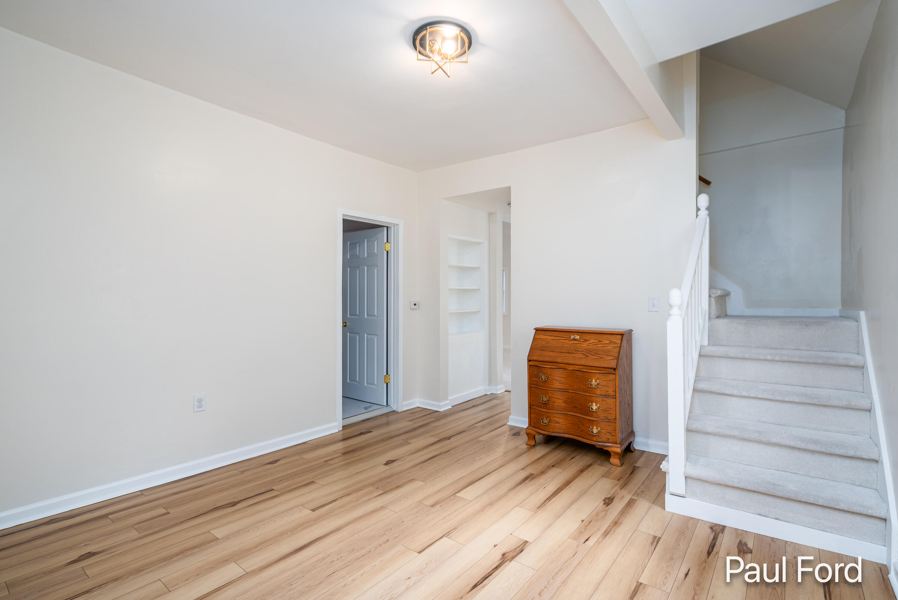 924 Hall Street SE Grand Rapids MI 49507