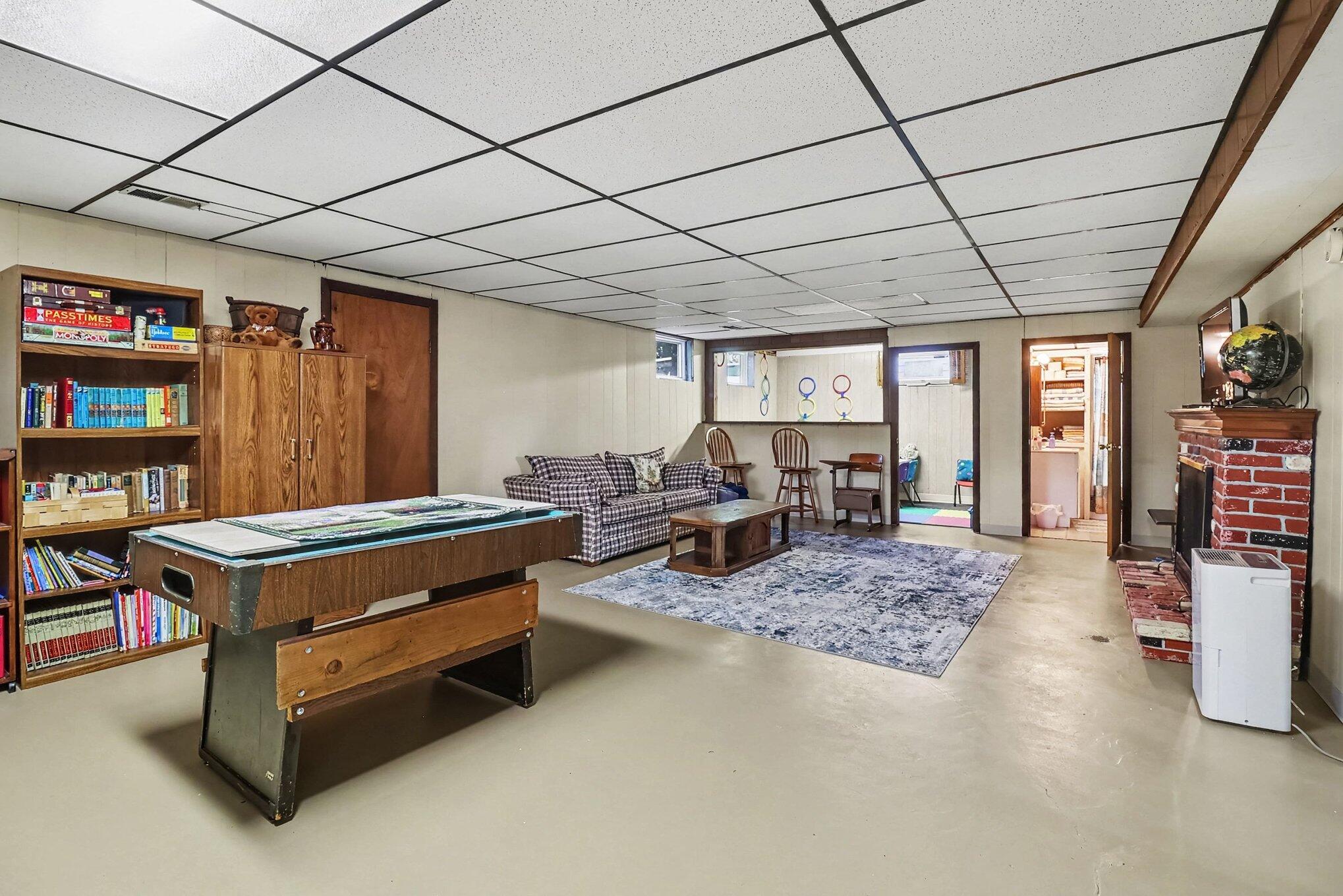 408 N Lewis Street Ludington MI 49431