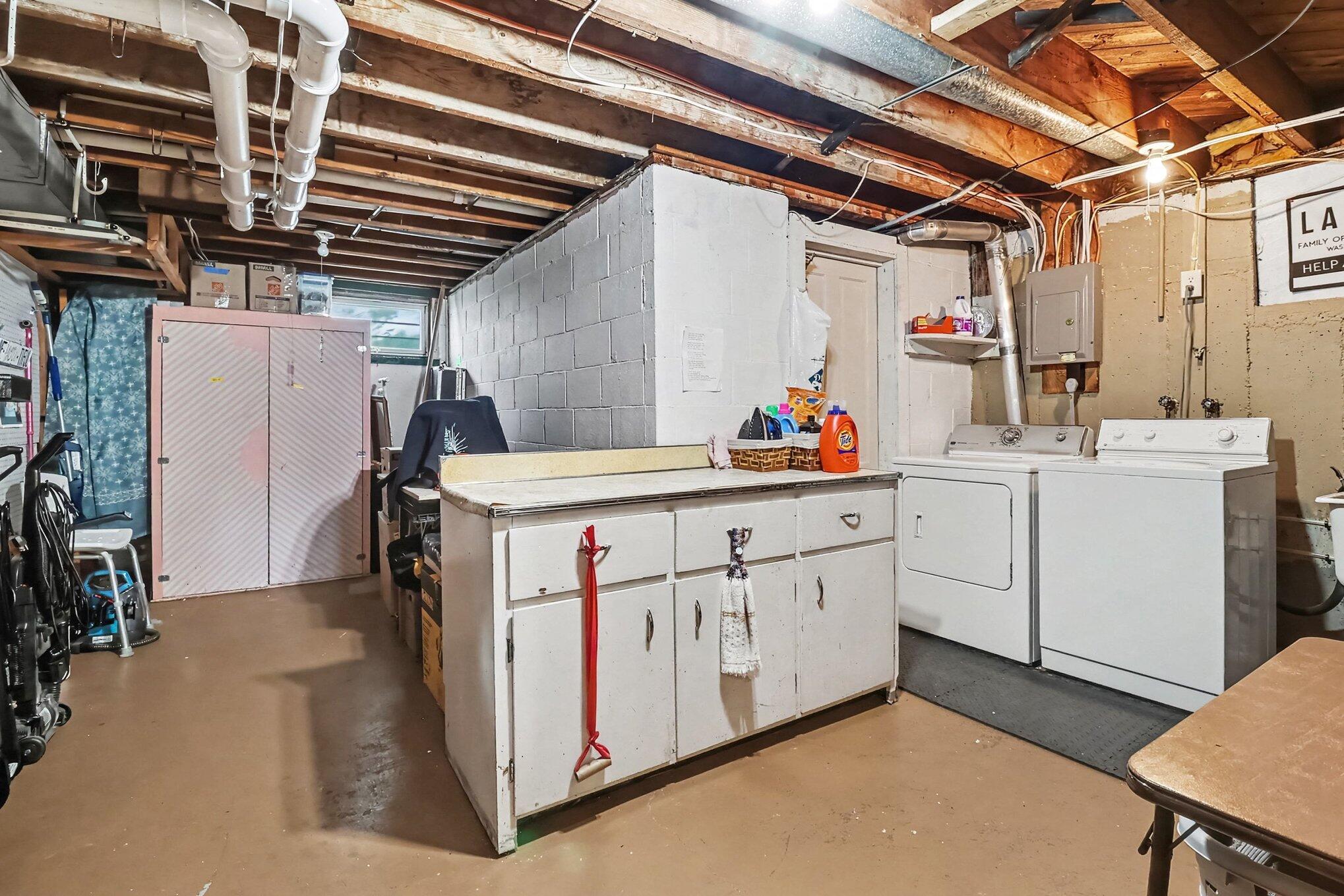 408 N Lewis Street Ludington MI 49431