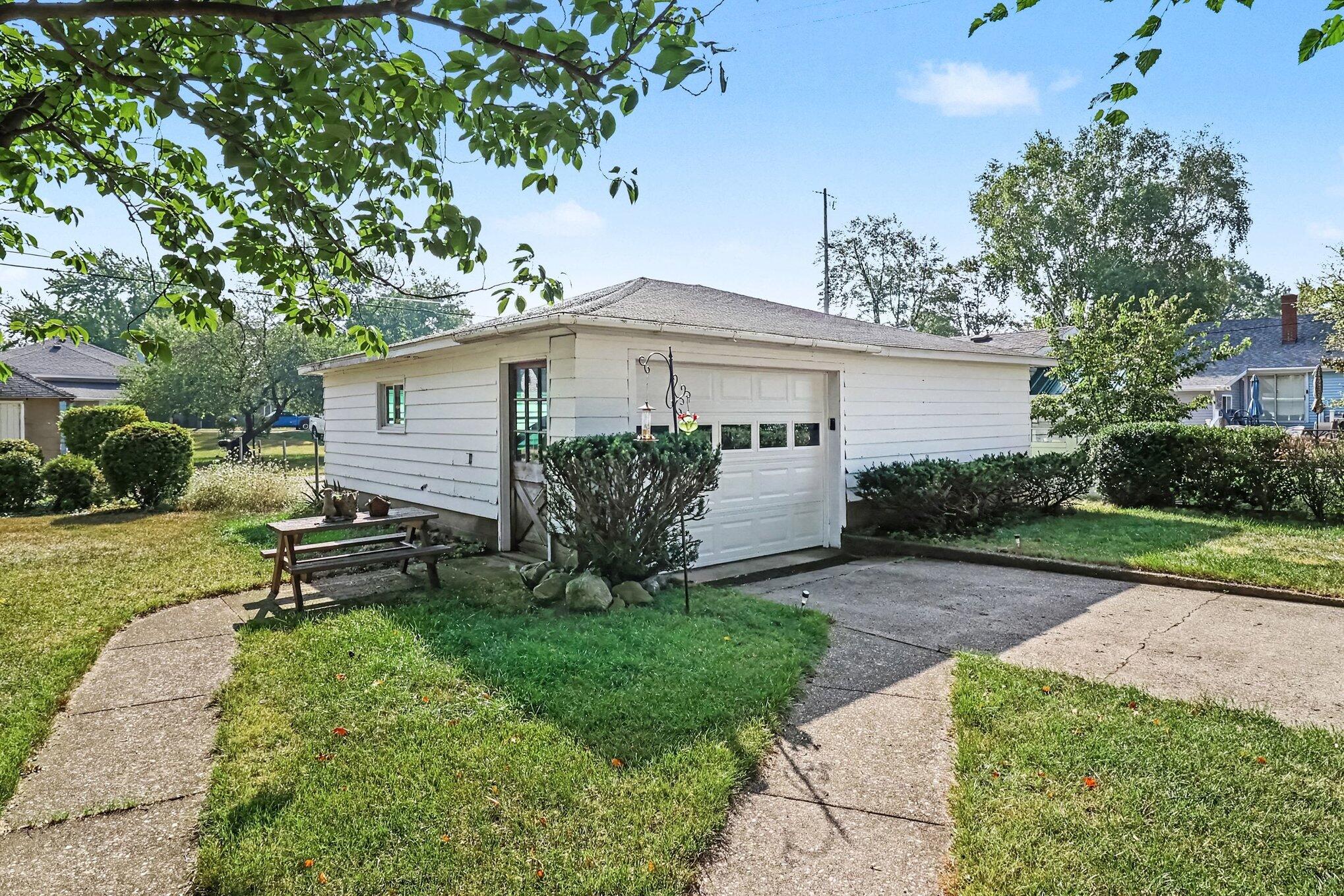 408 N Lewis Street Ludington MI 49431