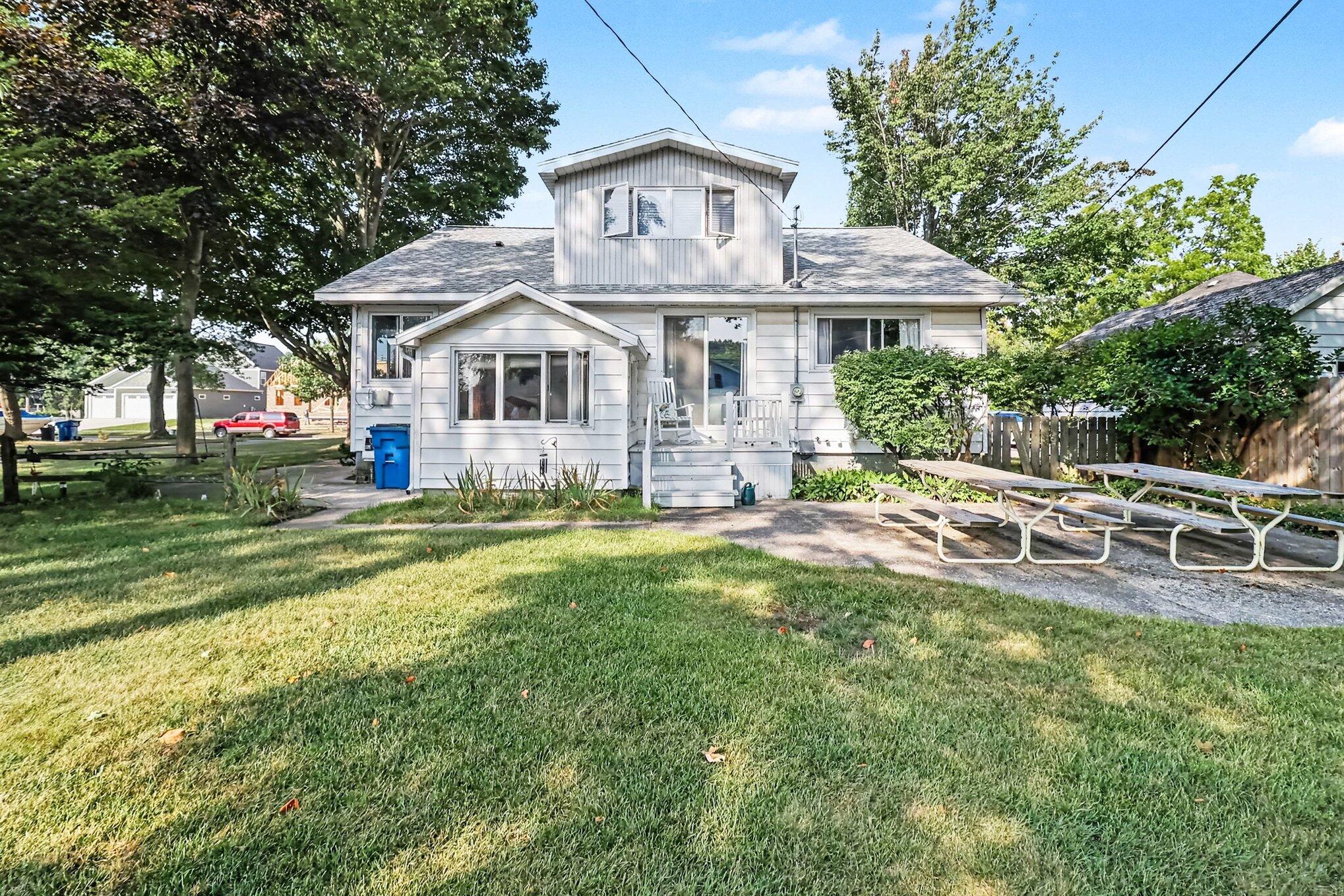 408 N Lewis Street Ludington MI 49431