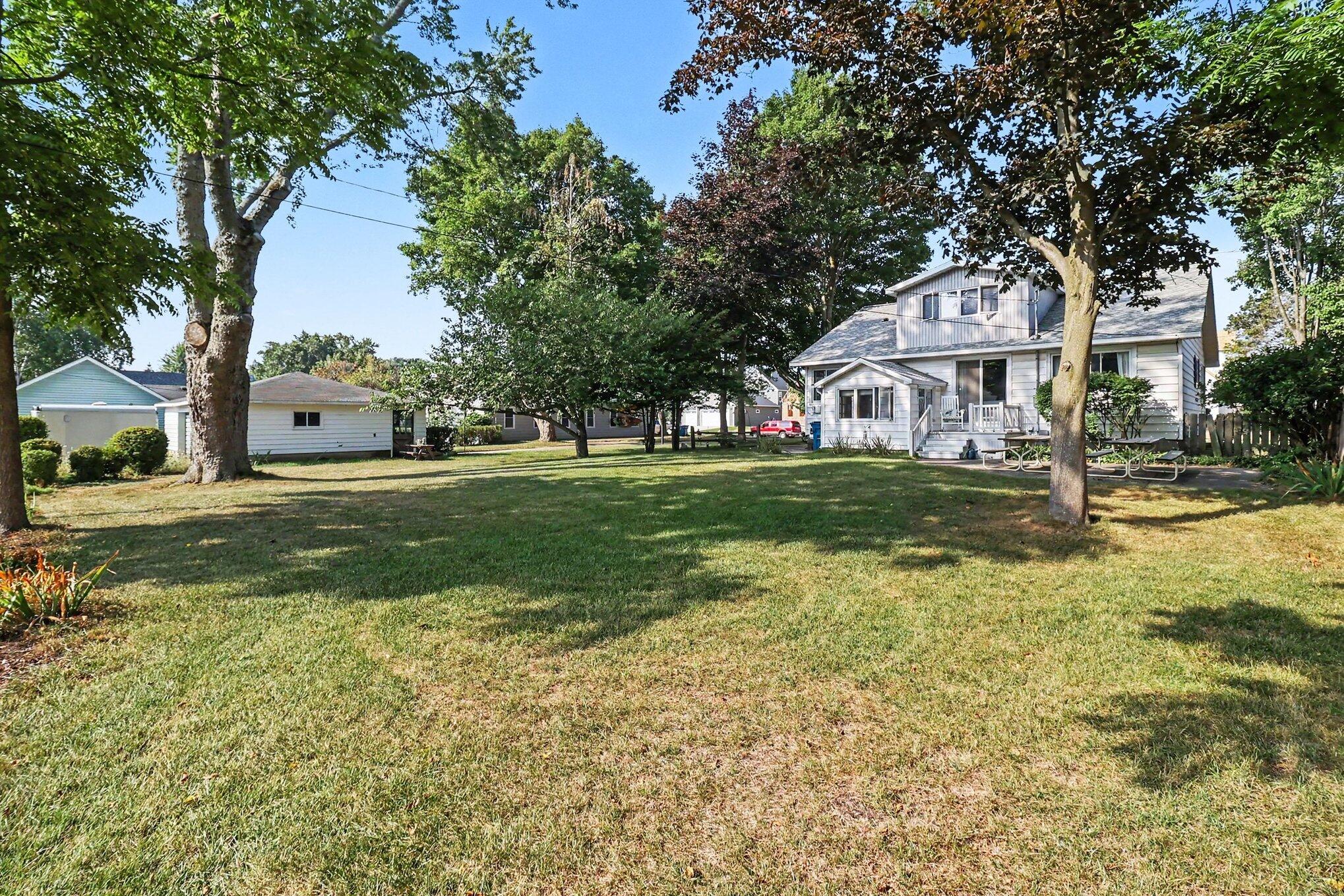 408 N Lewis Street Ludington MI 49431
